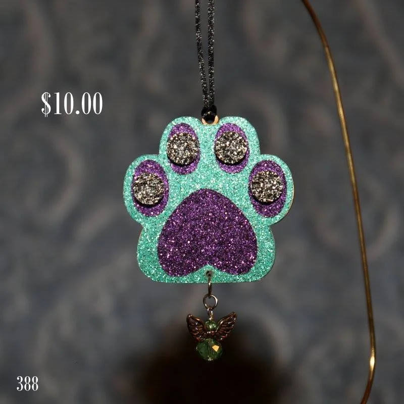 (0388) Hand-Crafted Ornament