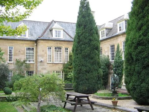 Holywell3.jpg