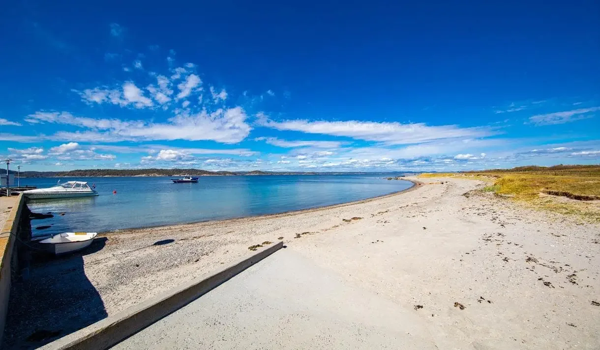 f76b88c8-43e2-414b-8ed5-f2e0a3729dee_magisk_yogahelg_pa_jomfruland00009_jpeg.webp