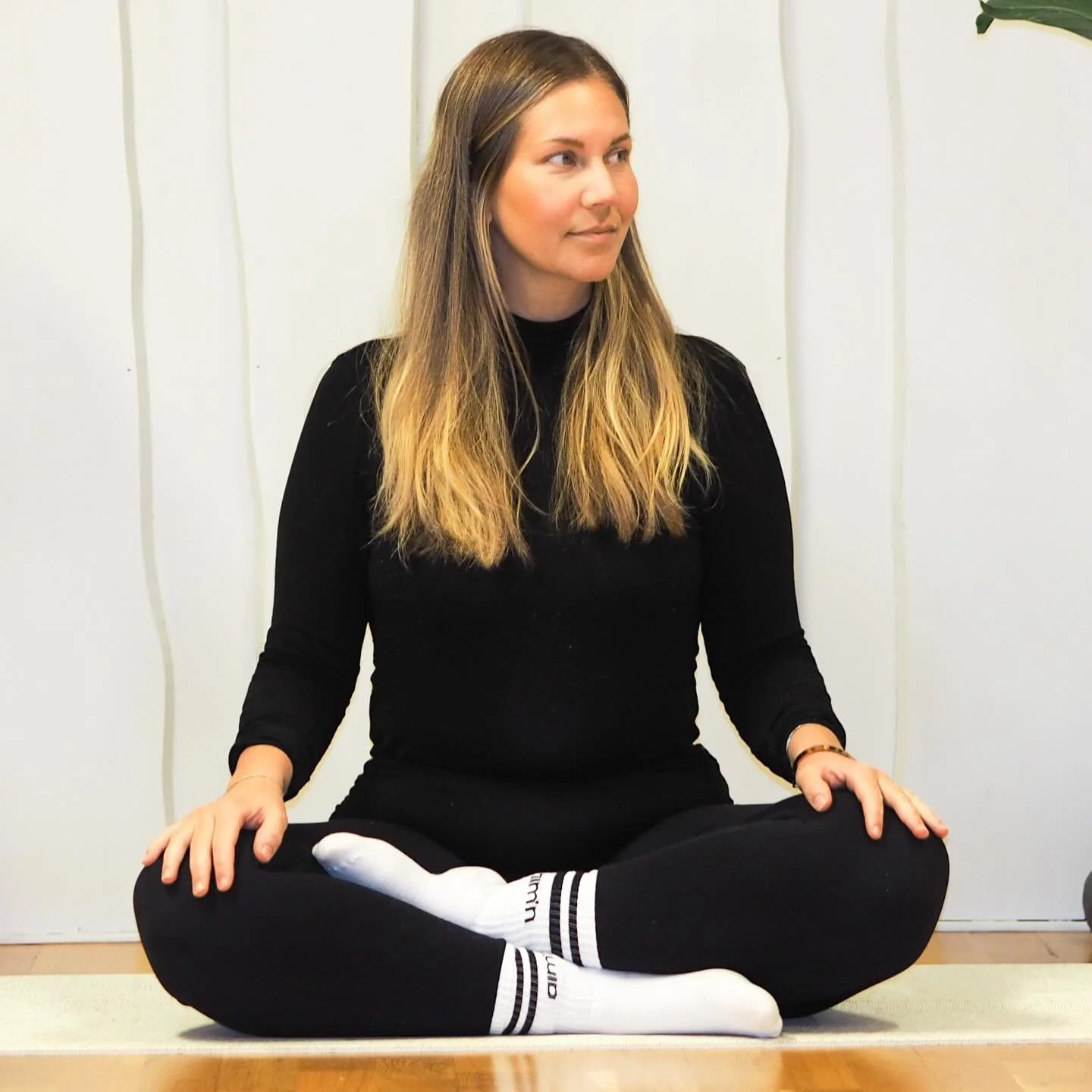 Visste du kvinner har en 28 dagers syklus, i mens menn kun har en syklus p&aring; 24 timer?

Kvinner har en naturlig rytme som f&oslash;lger m&aring;nedens faser. N&aring;r vi l&aelig;rer &aring; leve i harmoni med menstruasjonssyklusen v&aring;r, ka