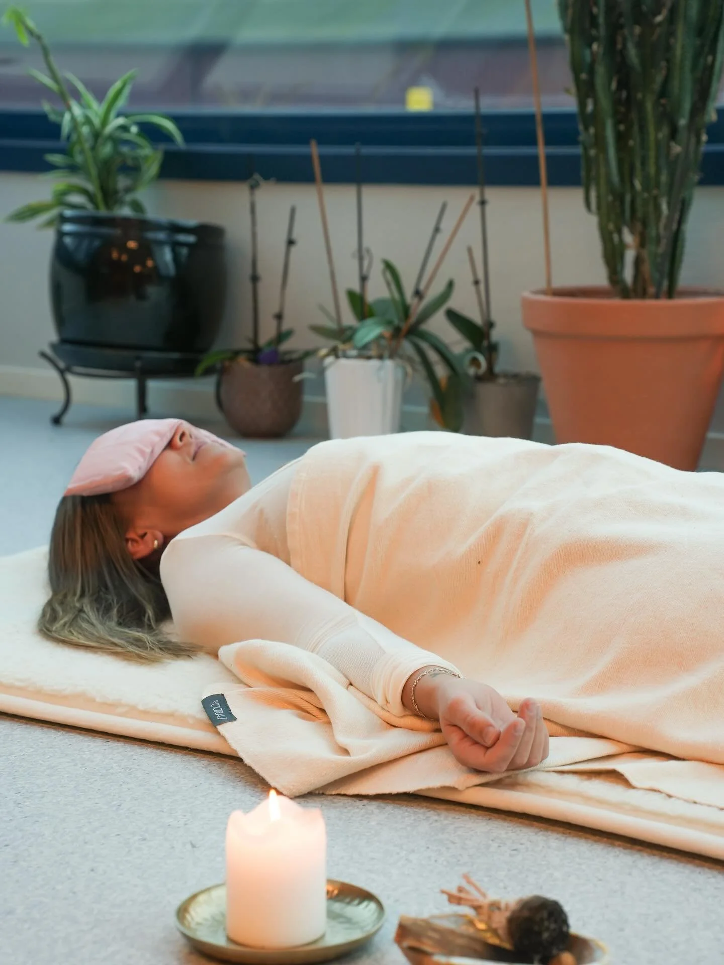 ✨ Tenk om du kunne gi deg selv tid til &aring; lande.
Til &aring; puste, hvile og finne tilbake til deg selv igjen.

De neste &aring;rene inviterer jeg til fire sesongbaserte yoga-retreater for kvinner &ndash; skapt for deg som lengter etter ro, mykh