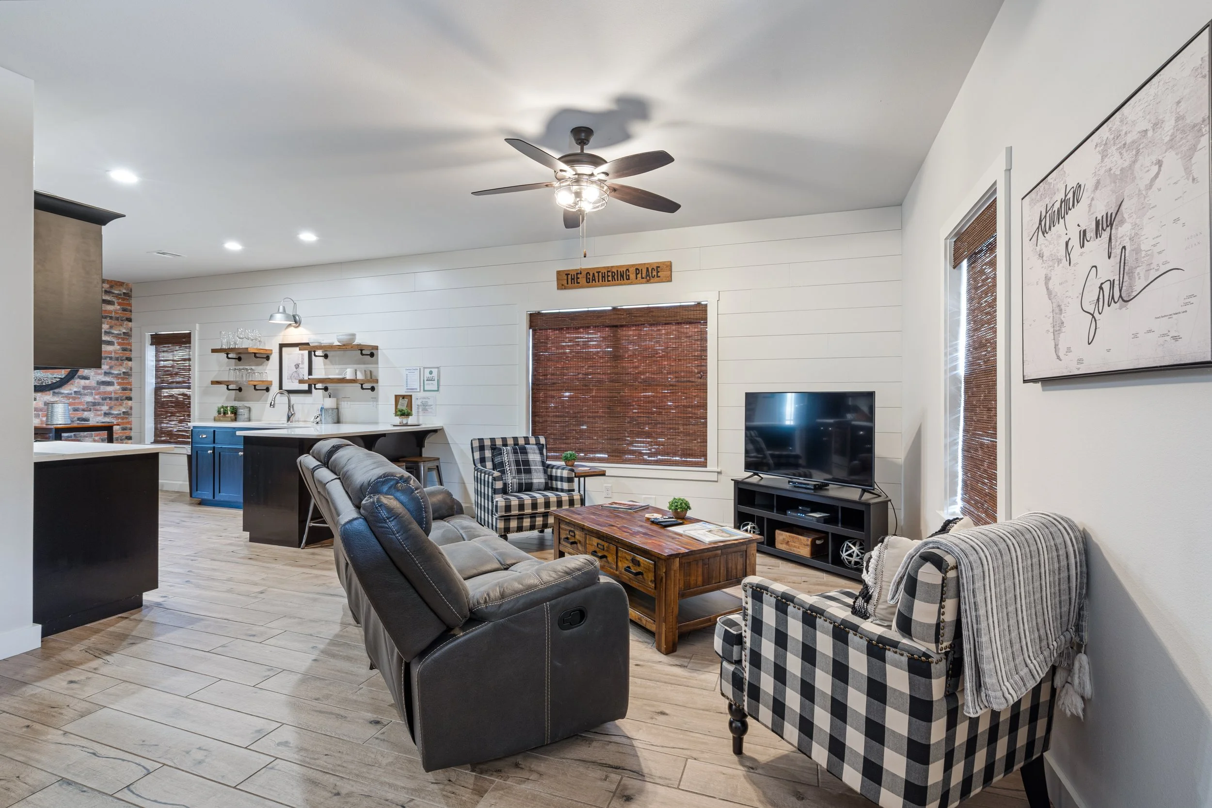 23-16 Trails Edge Ln-Cabin 9-2.jpg