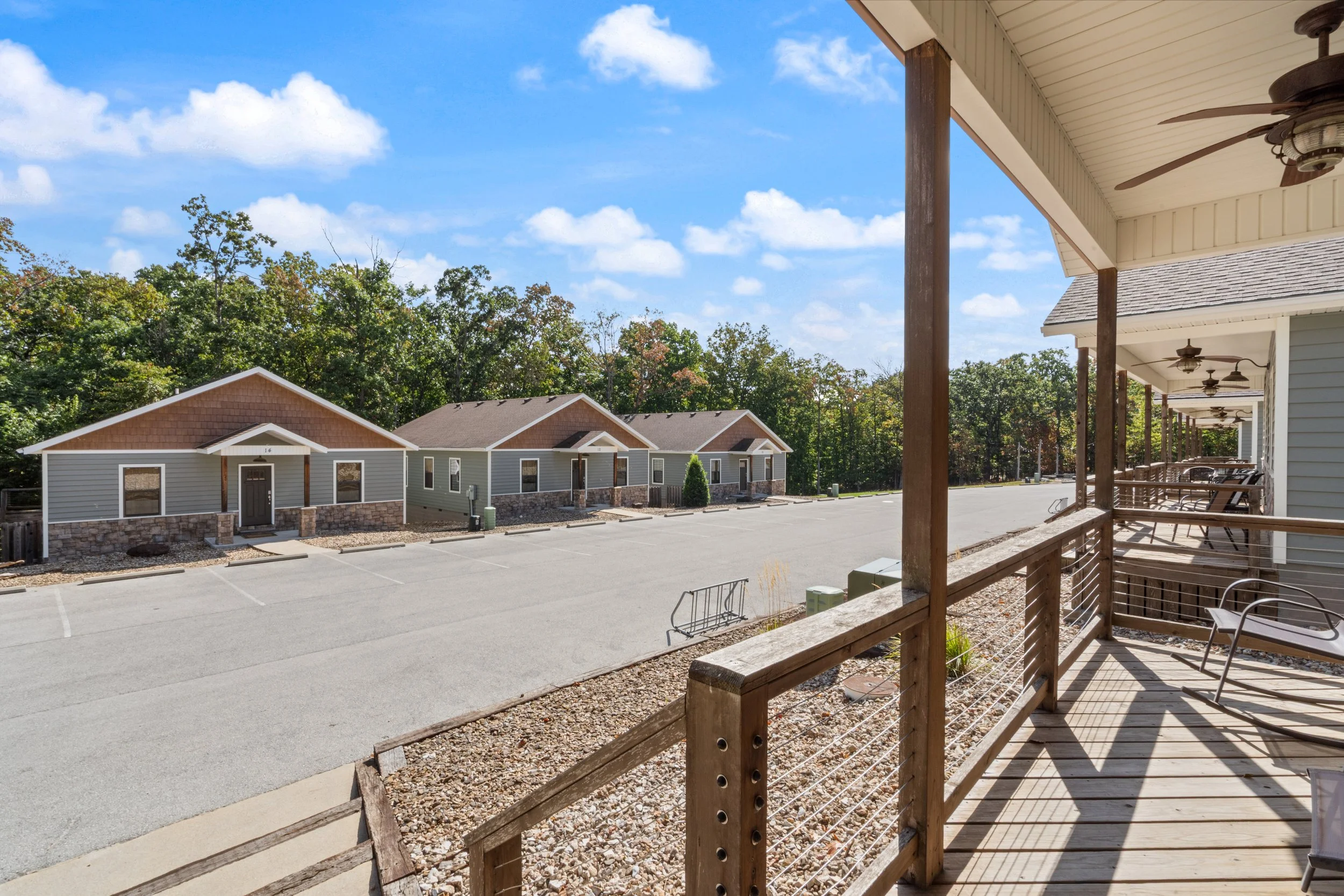 04-16 Trails Edge Ln-4.jpg