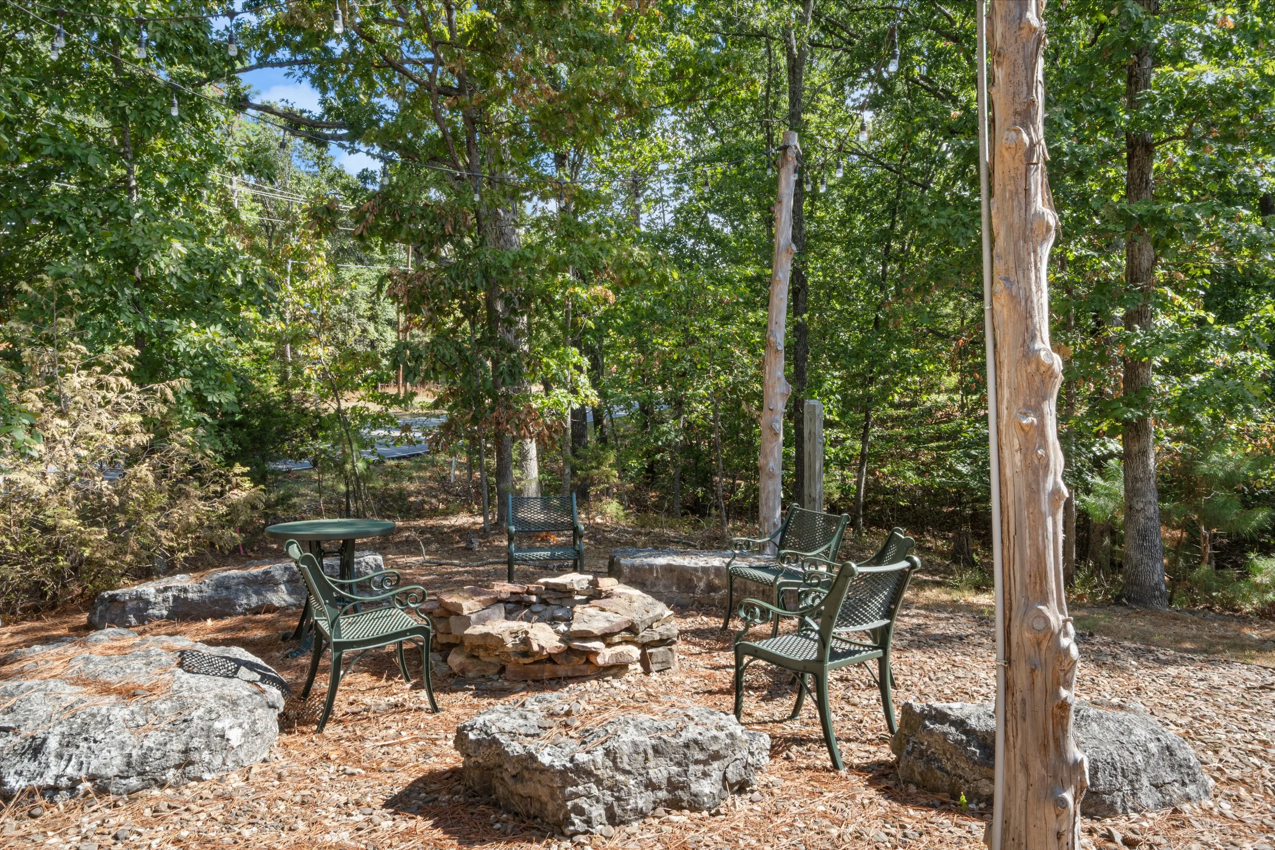 12-16 Trails Edge Ln-12.jpg