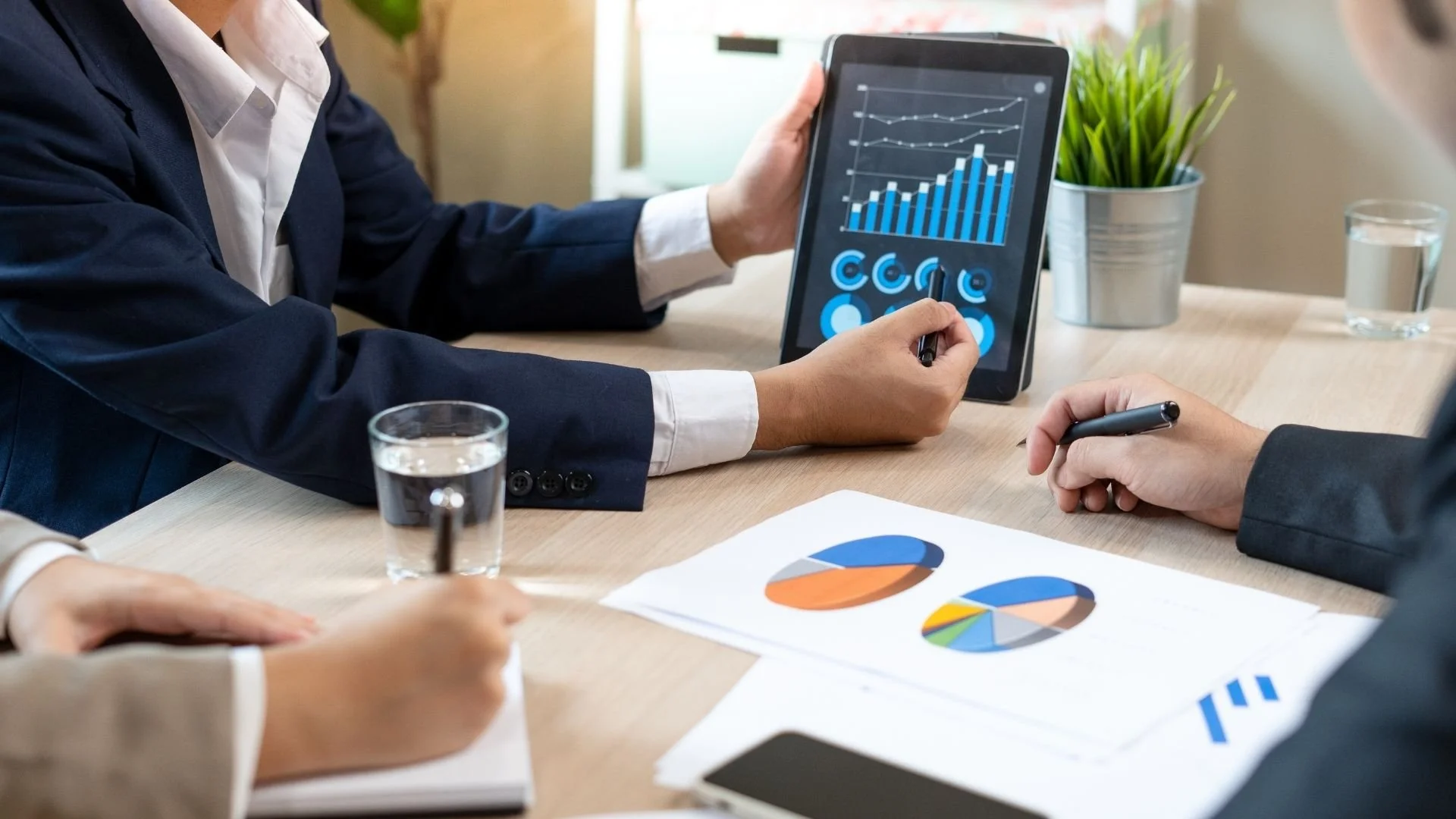 Fractional COO vs. Full-Time COO Cost, Flexibility, and Strategic Impact.jpg