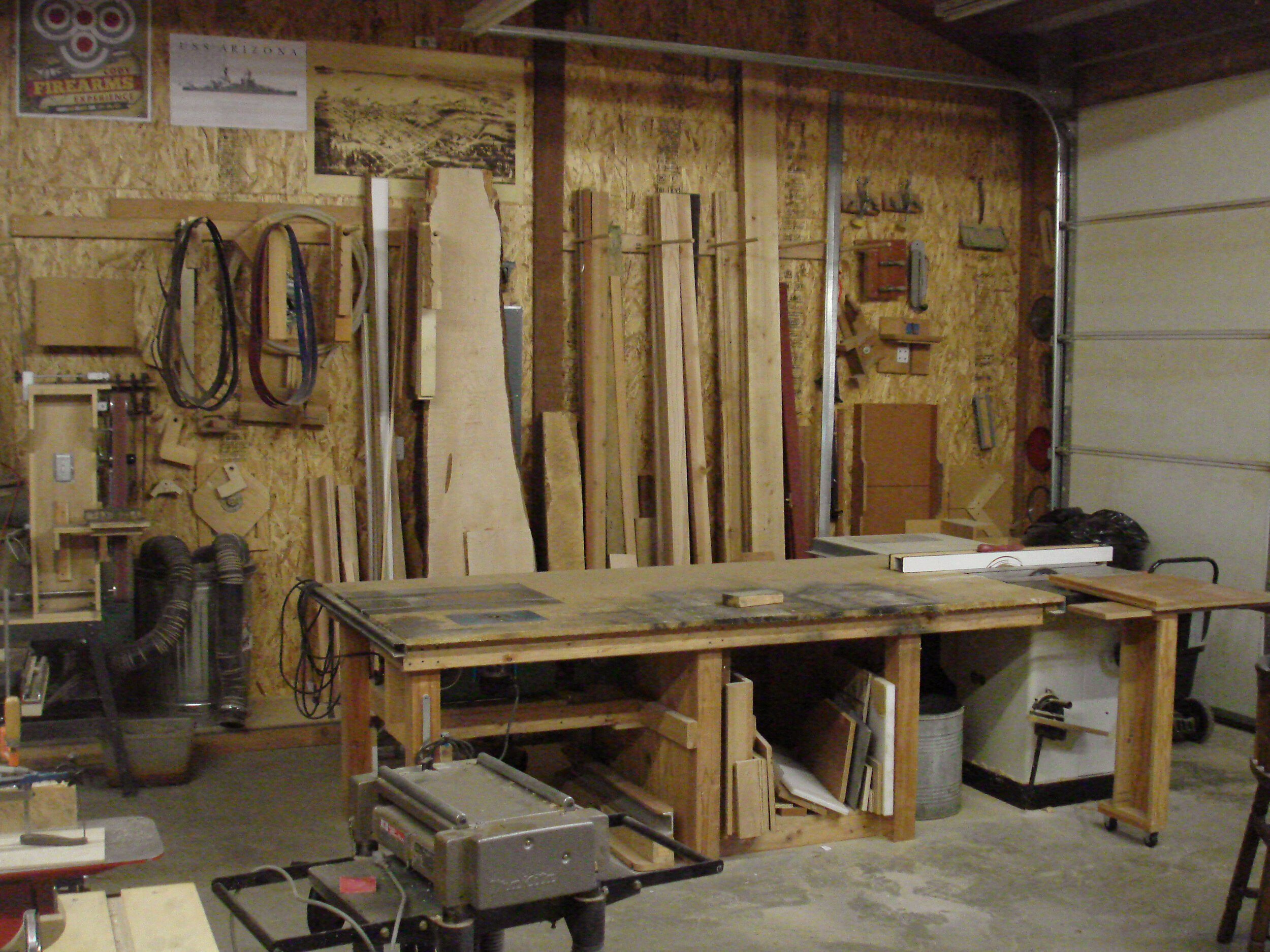 SHOP INTERIOR AND MATERIAL STORAGE