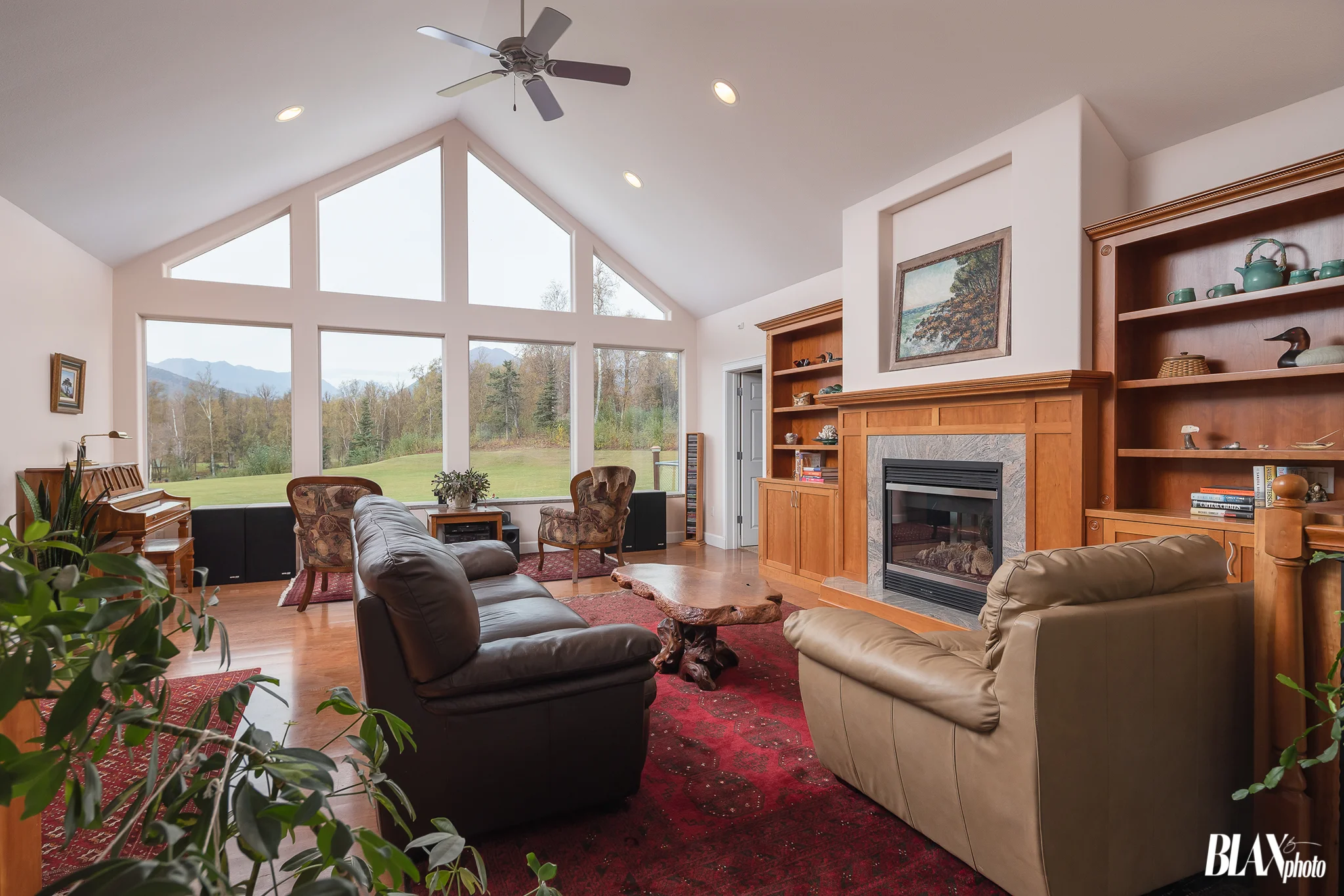 107_0919_realestate.jpg