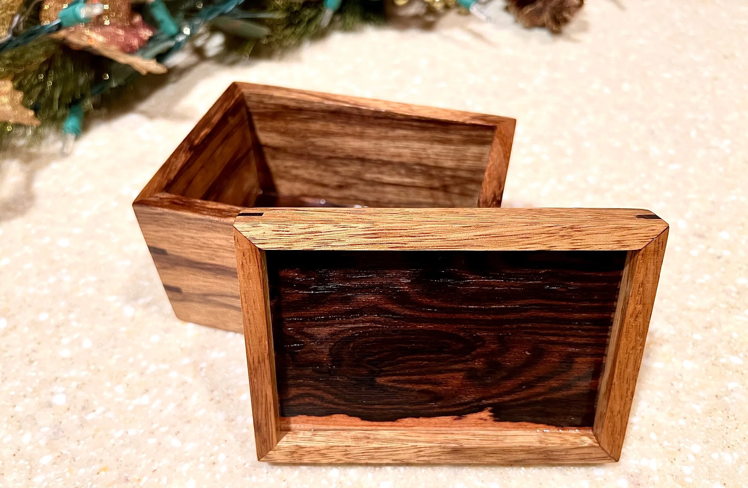 53EFEEE0-60A9-475F-889C-434E1747CF62