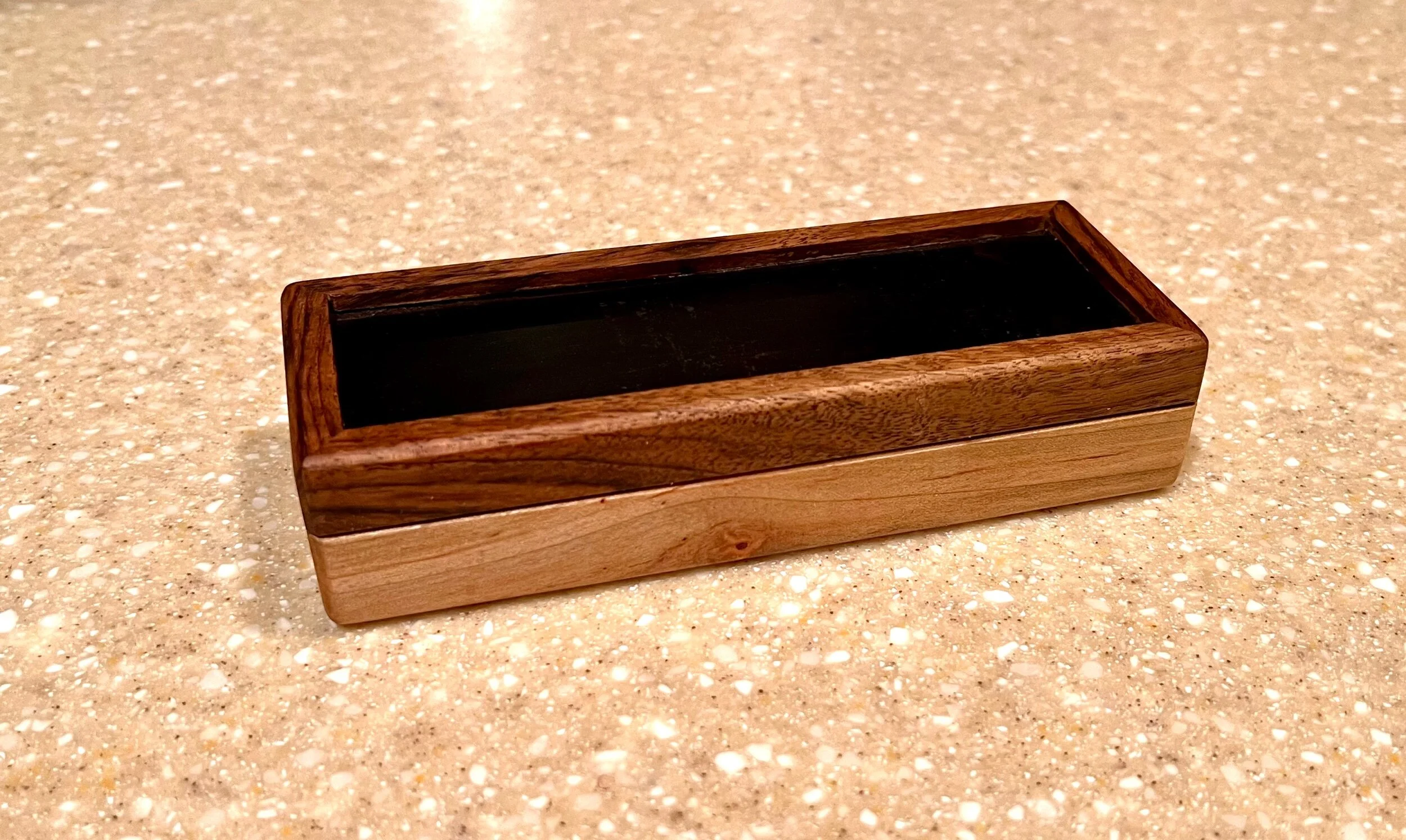 07F78E4D-0723-44FE-85A0-9A18603AD698