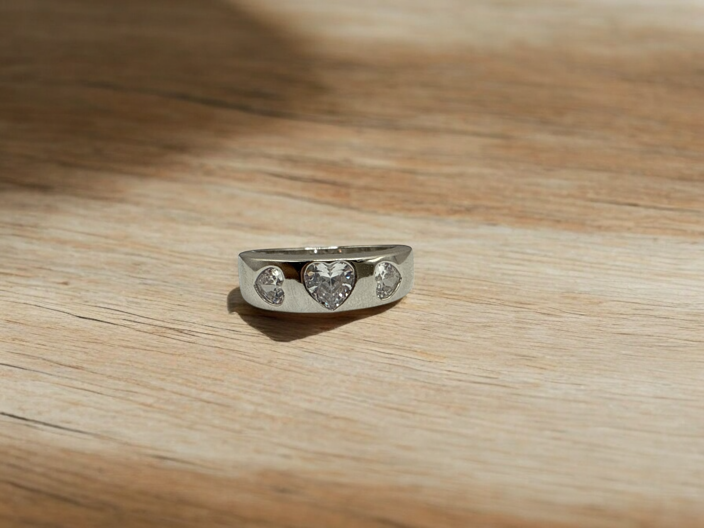 Silver Heart Elegance Ring1.PNG