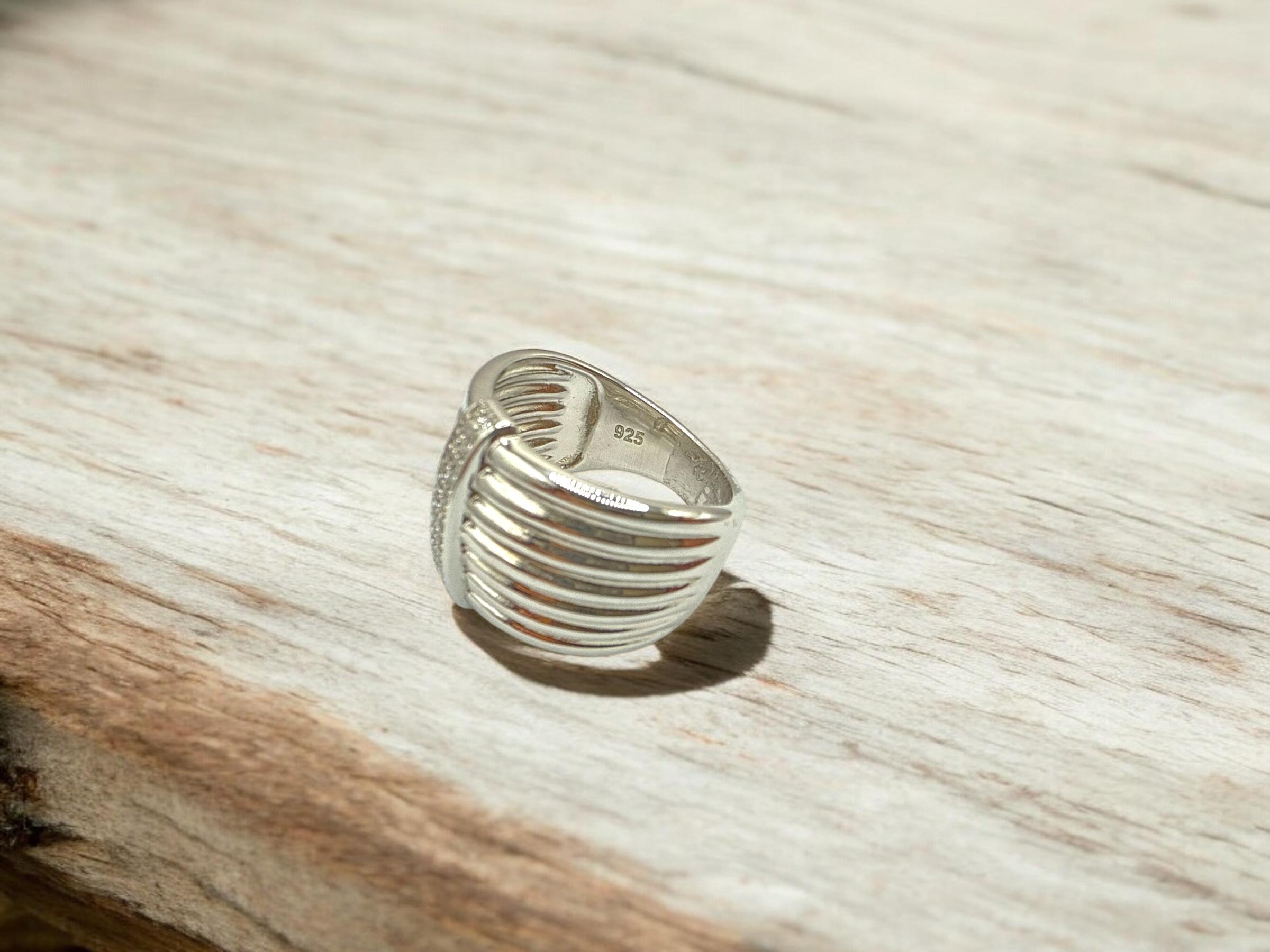 Radiant Stripe Ring4.PNG