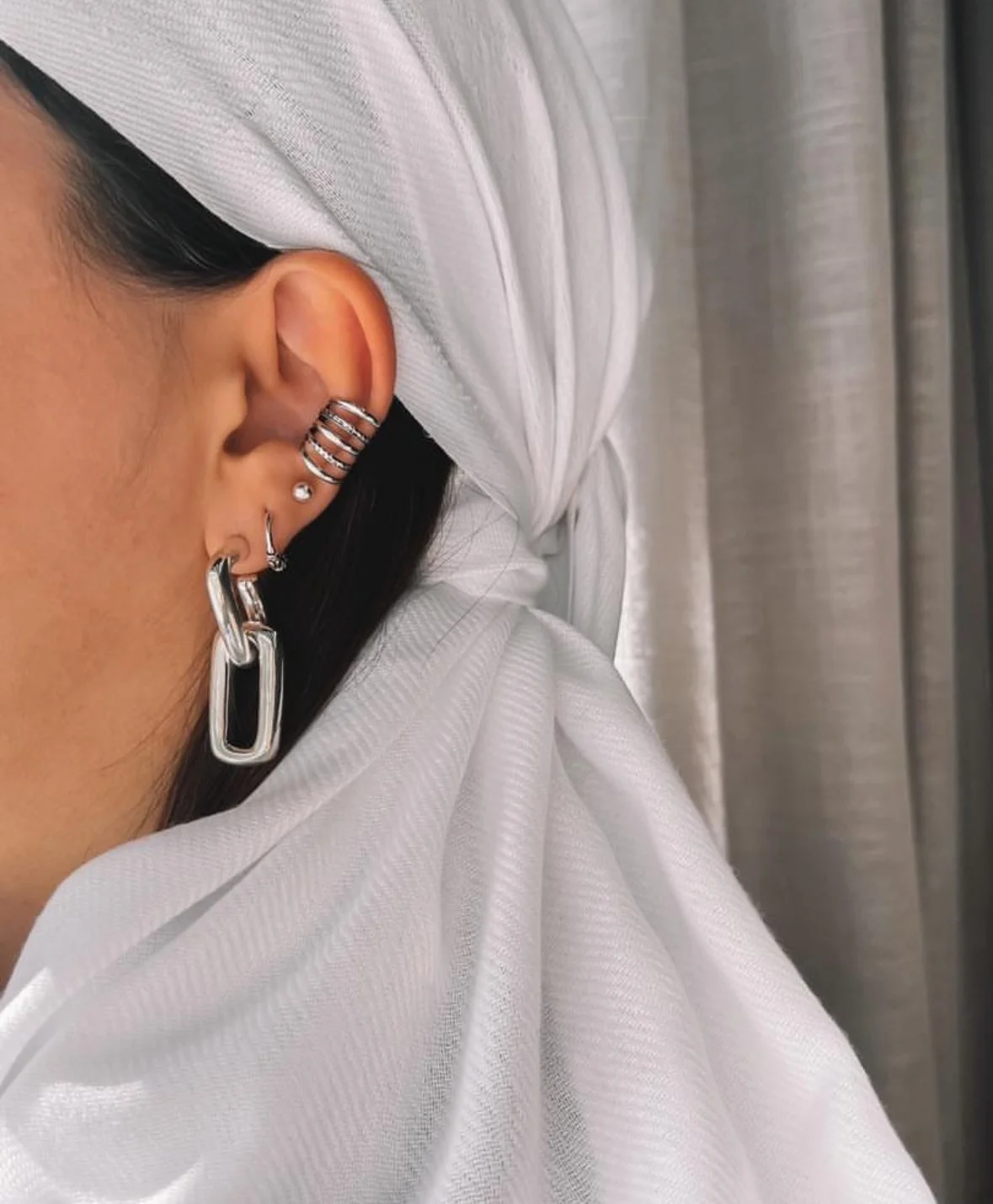 Linked Elegance Drops model.JPEG