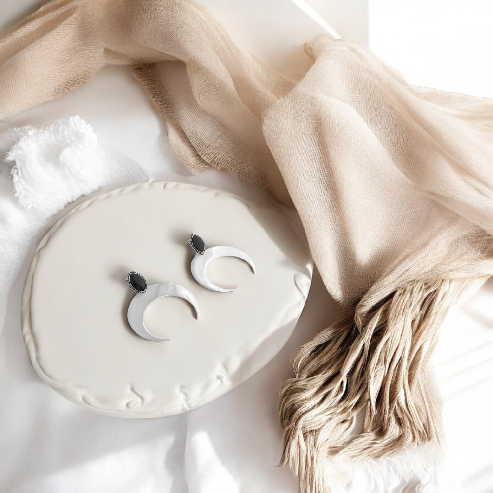 Half Moon Onix  5.PNG