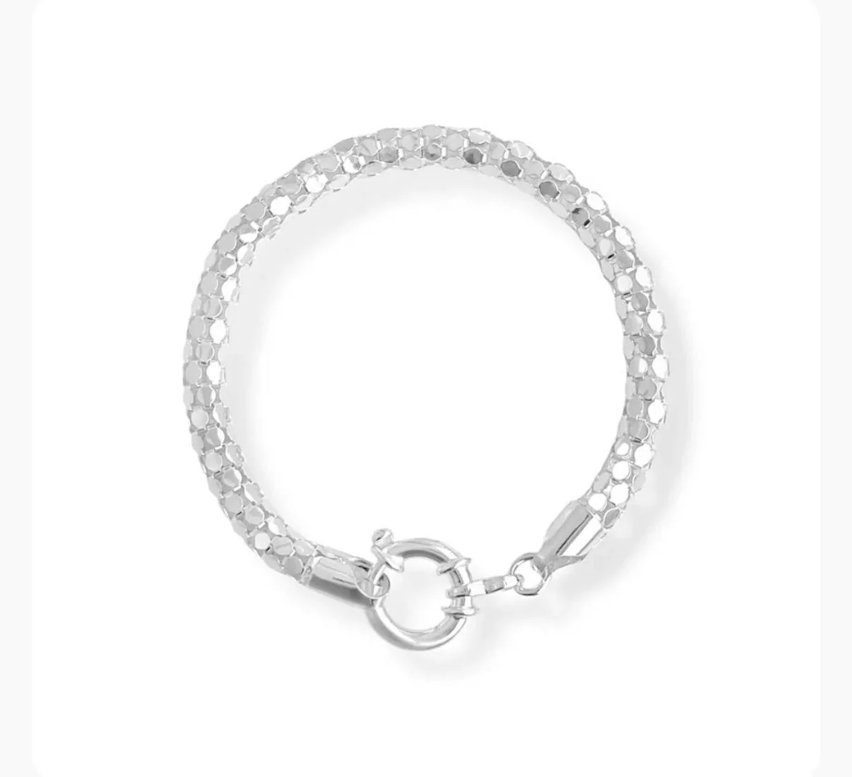 WhatsApp Image 2025-11-04 at 22.25.00.jpeg