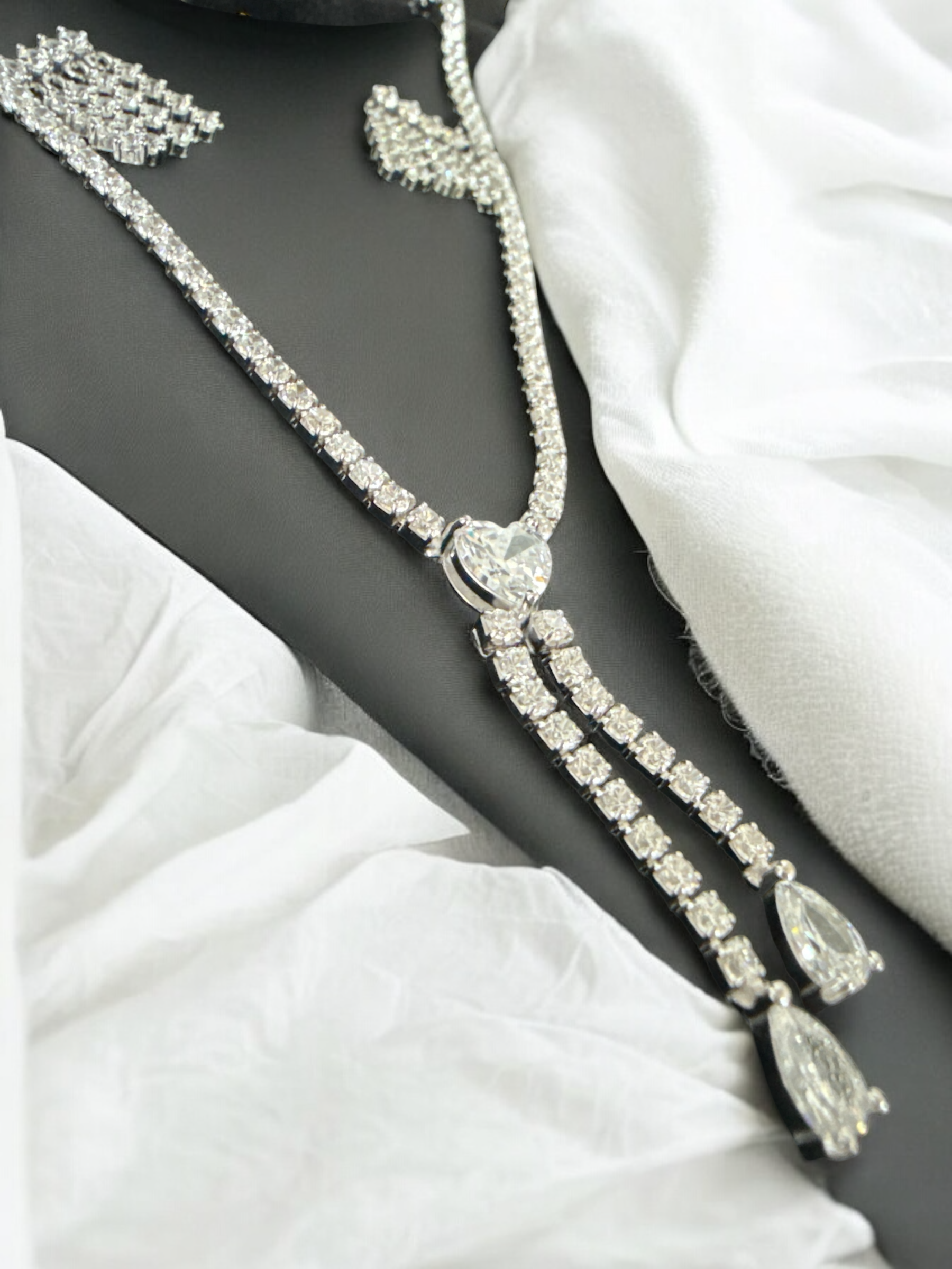 Celestial Cascade Riviera Set1.PNG