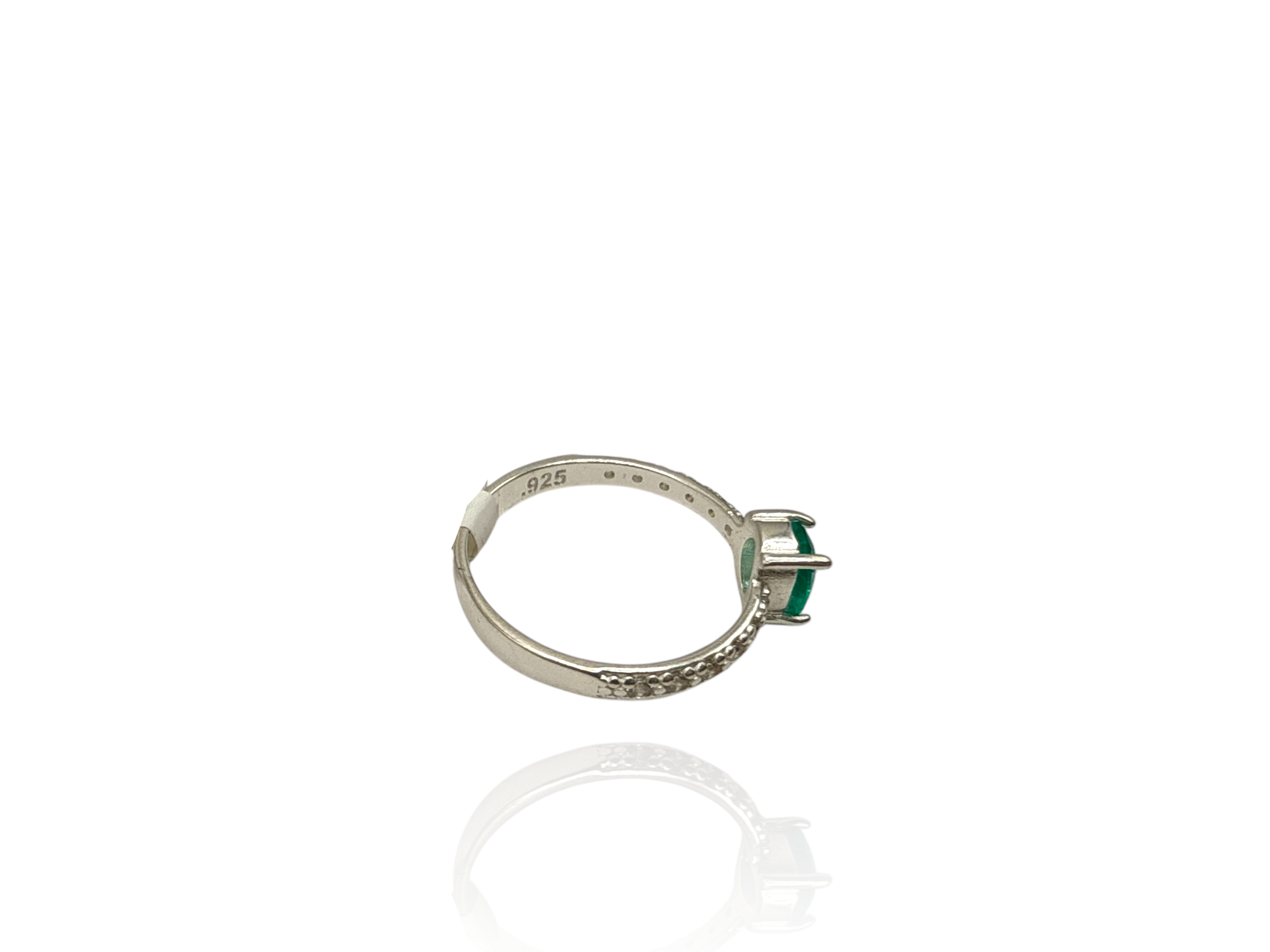 Parahyba Solitaire Ring 3.PNG