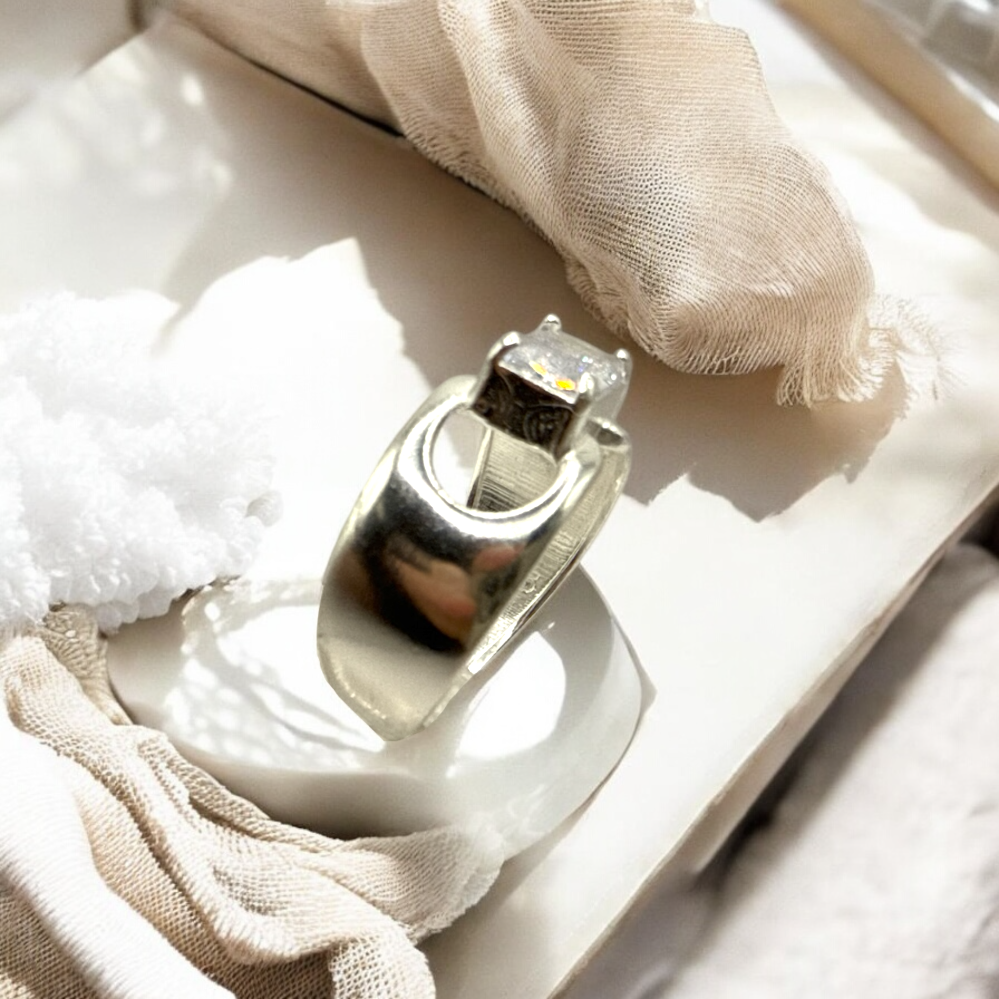 Elegance Link Ring.PNG