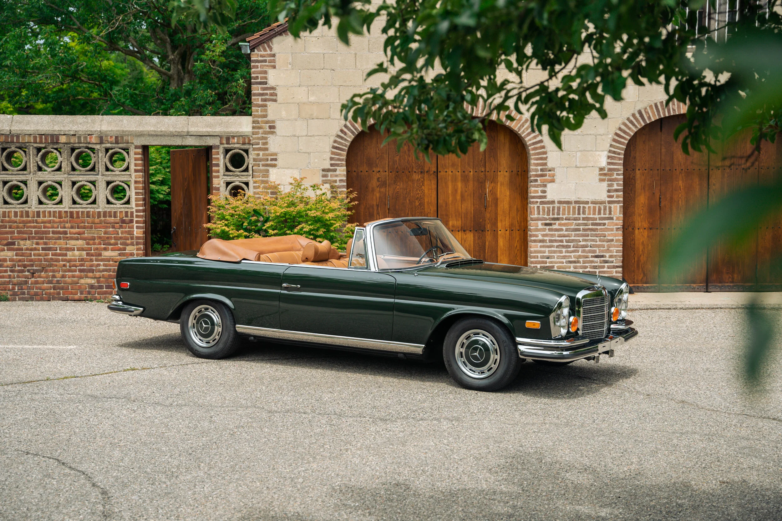 35CAB MERC-1.jpg