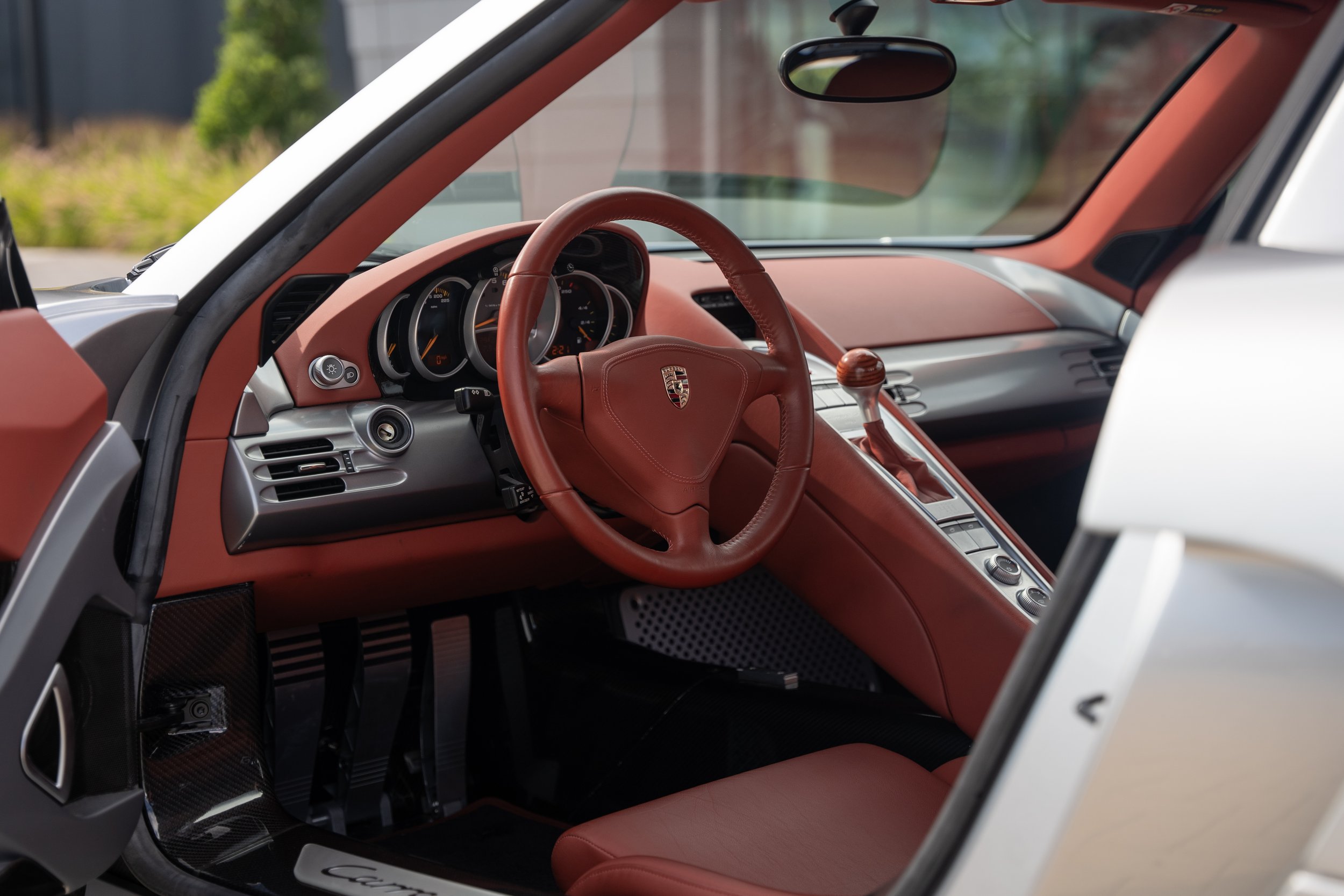 2005 Porsche Carrera GT  #1331 Advertising Photos-36.jpg