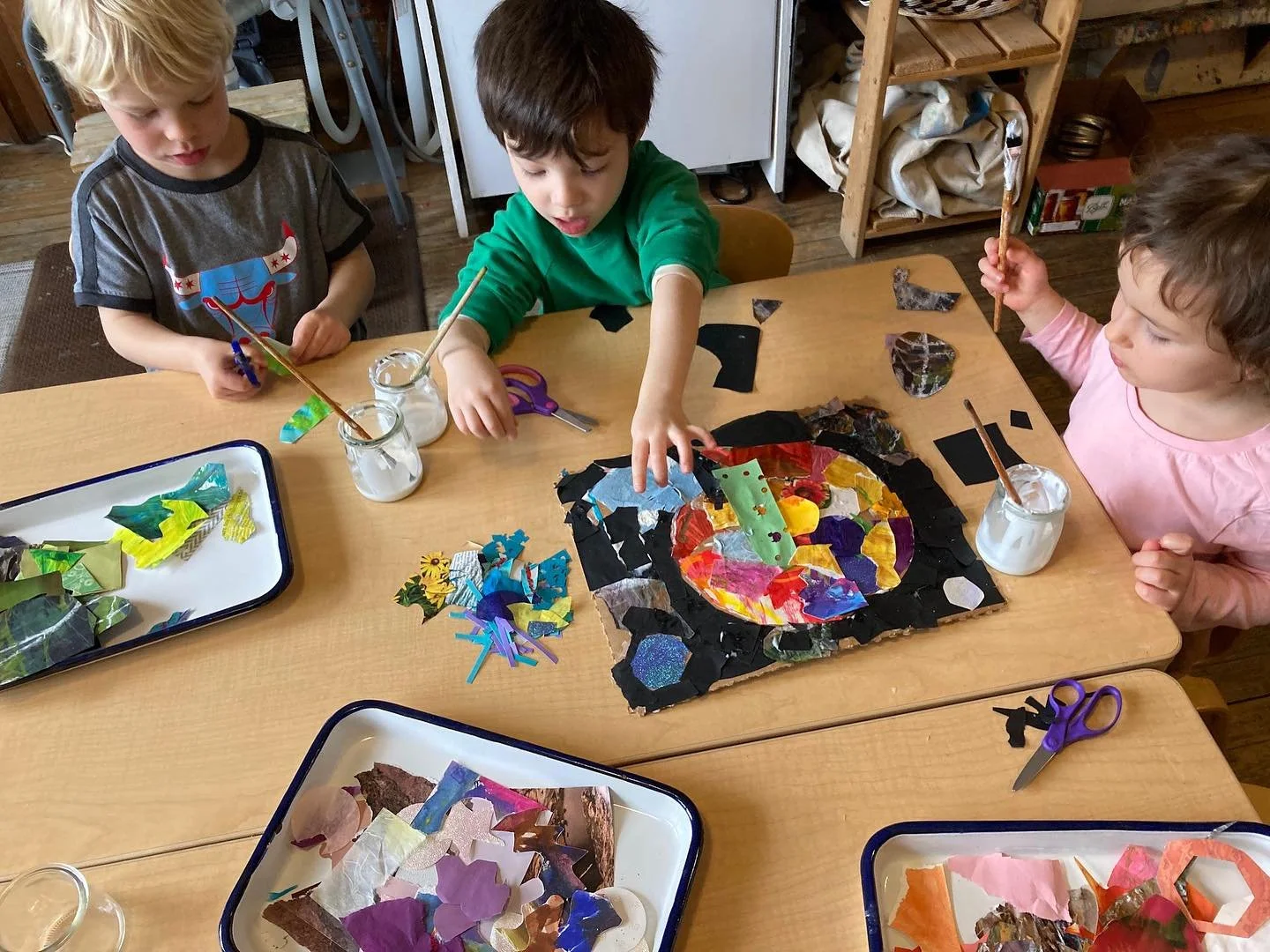 The Blue Otters have started working in small groups on a collective collage book based on the &ldquo;5 Little Ducks&rdquo; song. In this song, each of the little ducks goes missing one by one before being found by Mama Duck in the end. For their sto