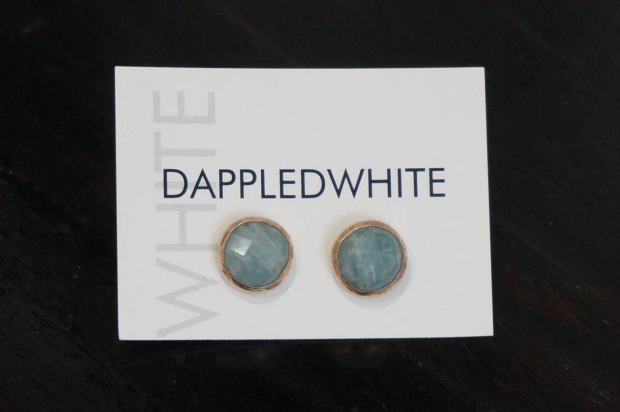 Aquamarine_gold studs_dark.jpg