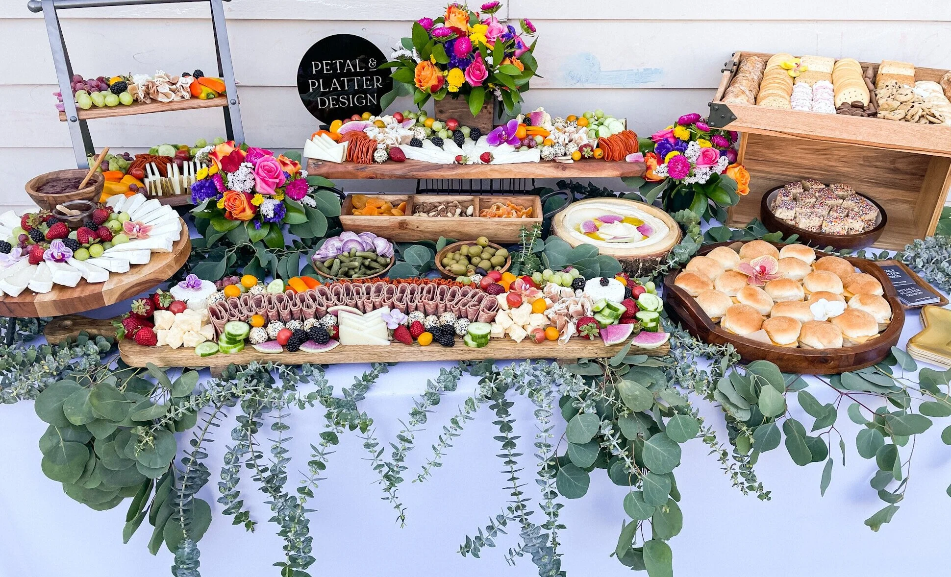 Petal & Platter Design