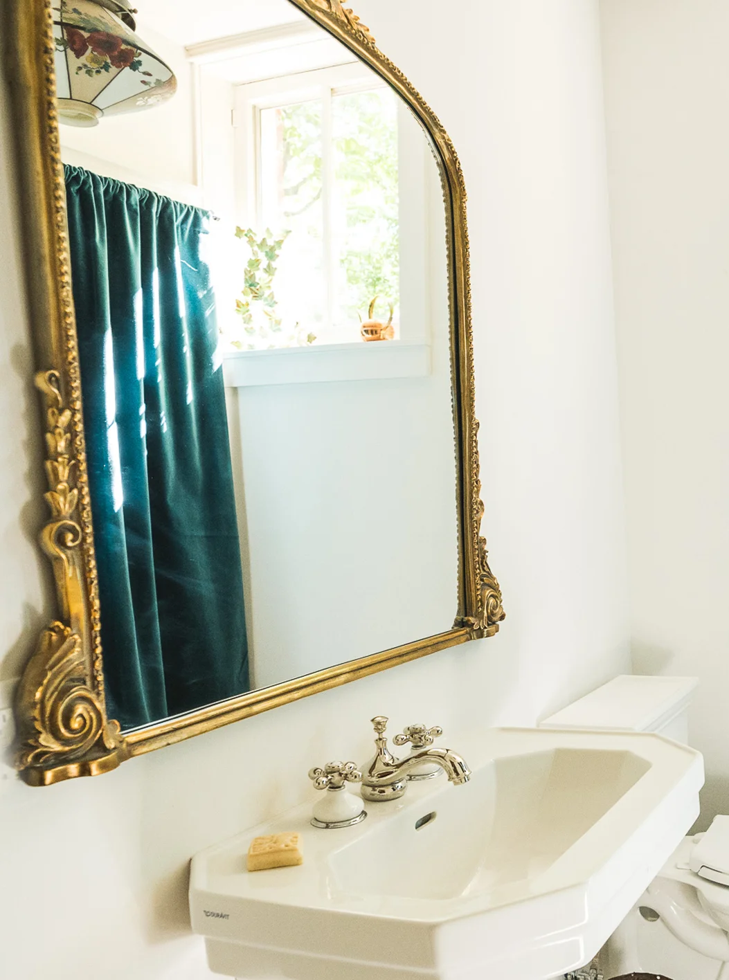 highland half bath.jpg