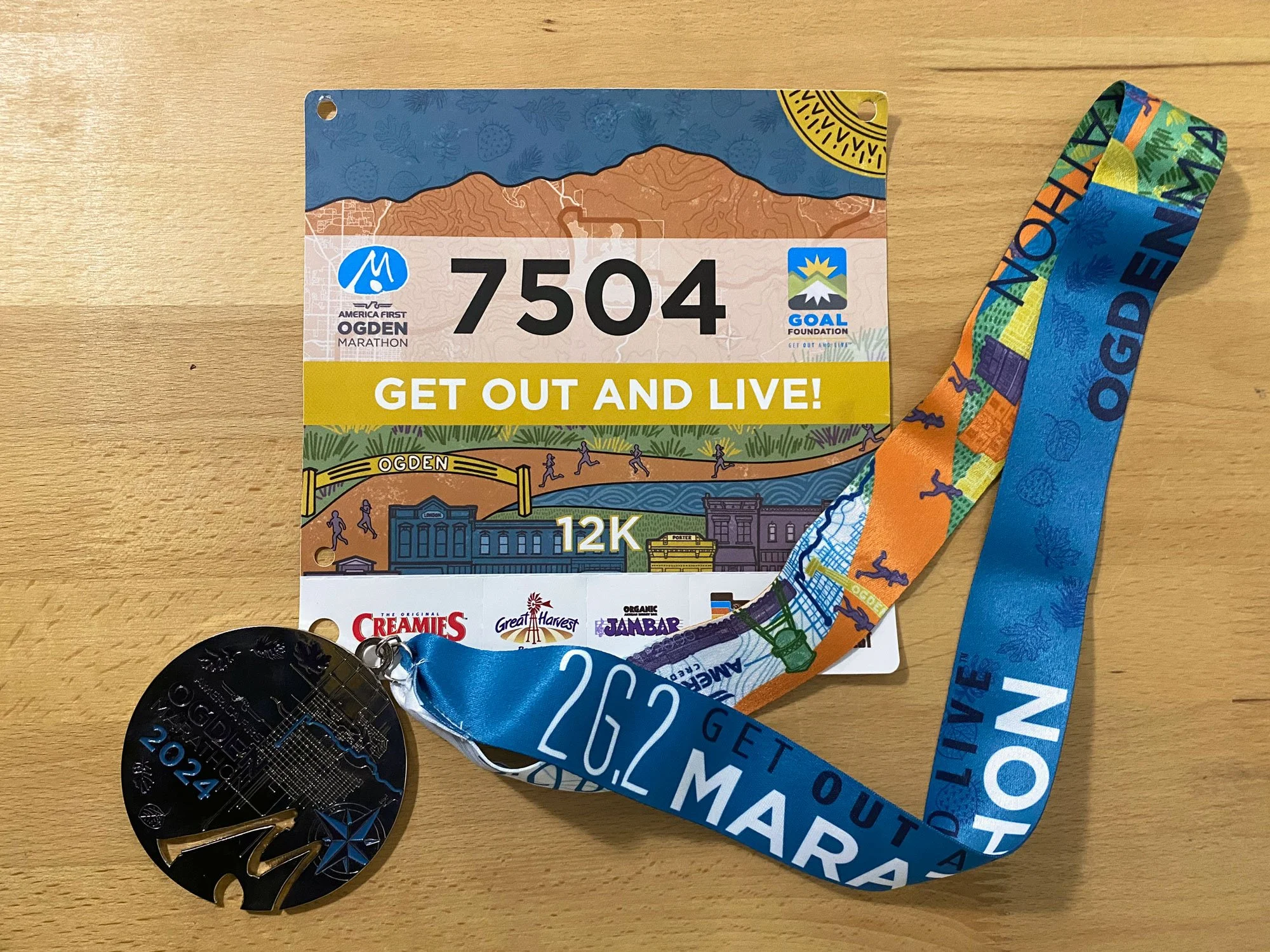 medal-and-bib.jpg