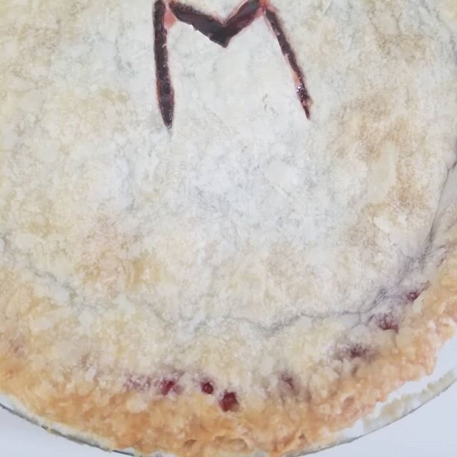 When you have the best quarantine partner! #homecooking #cherrypie #hotfromtheoven #realfood #freshbaked