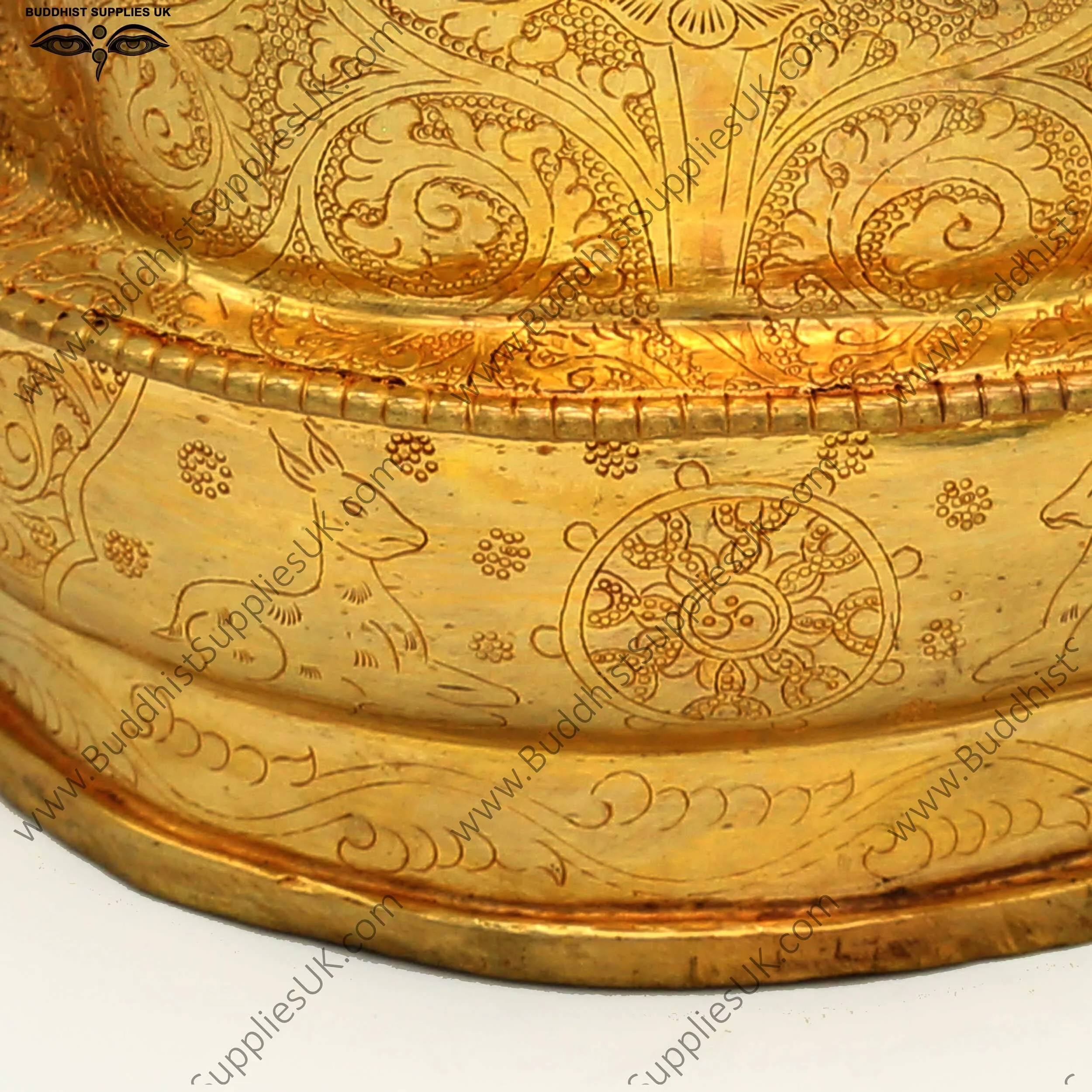 Gold plated Shakyamuni Buddha statue detail