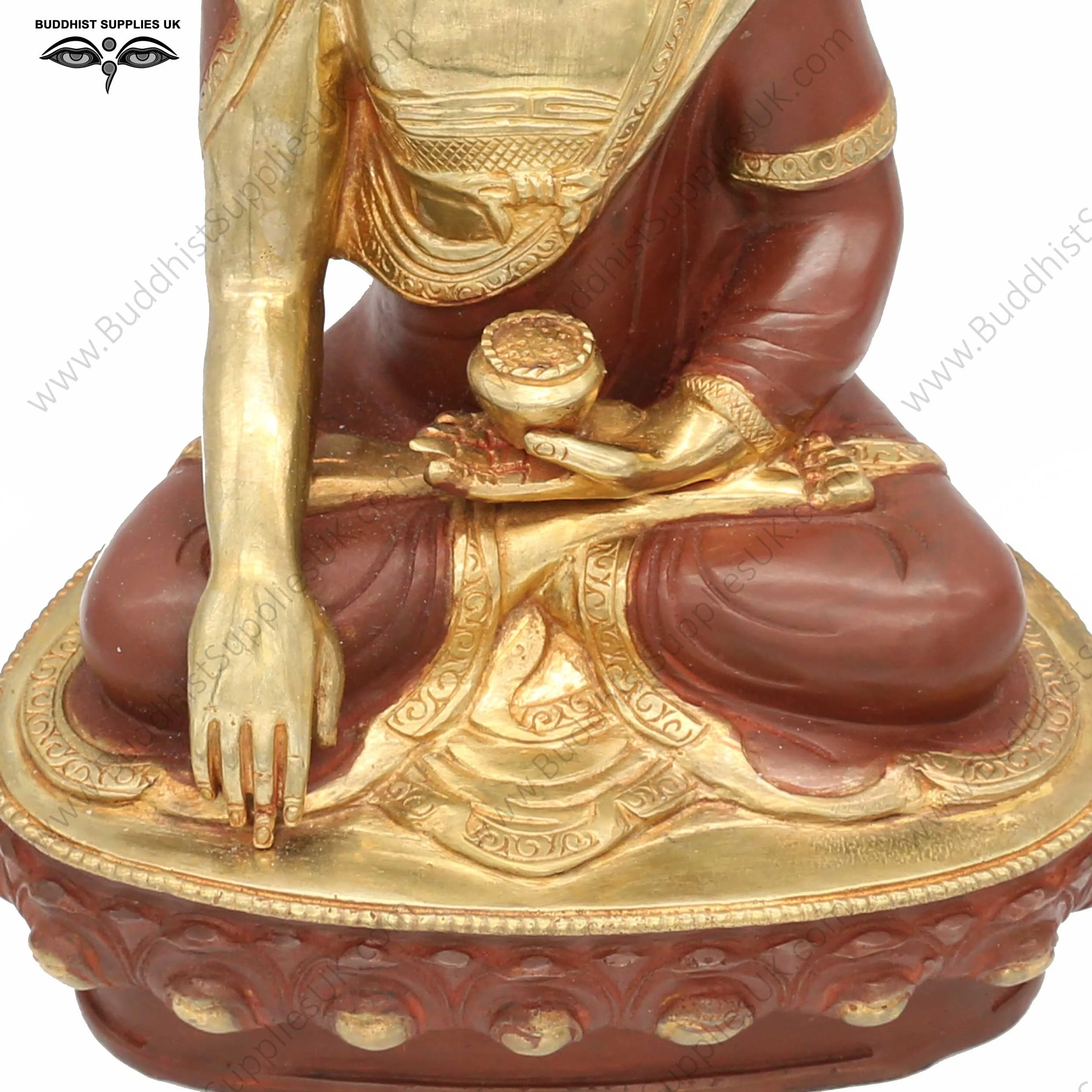 Part gold plated Shakyamuni Buddha statue detail