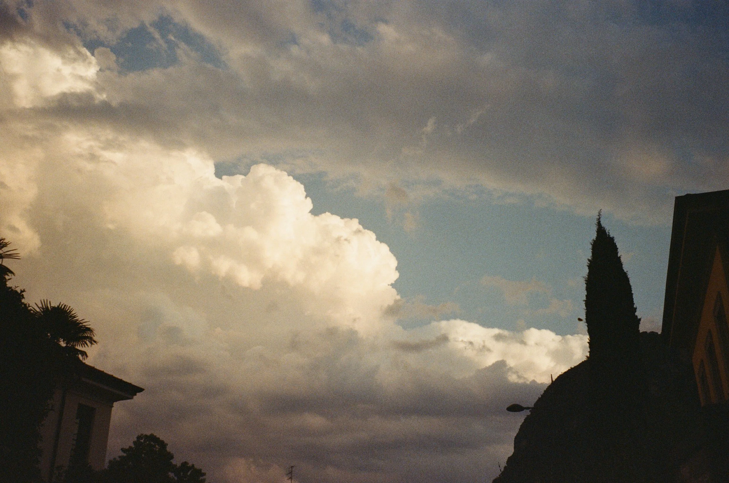 Painted clouds. Menaggio, 2026.
