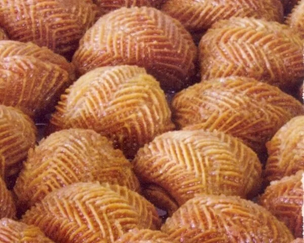 Ιτσλί (ή ισλί), τα γιορτινά, γλυκά, γεμιστά κομψοτεχνήματα της Ανατολής