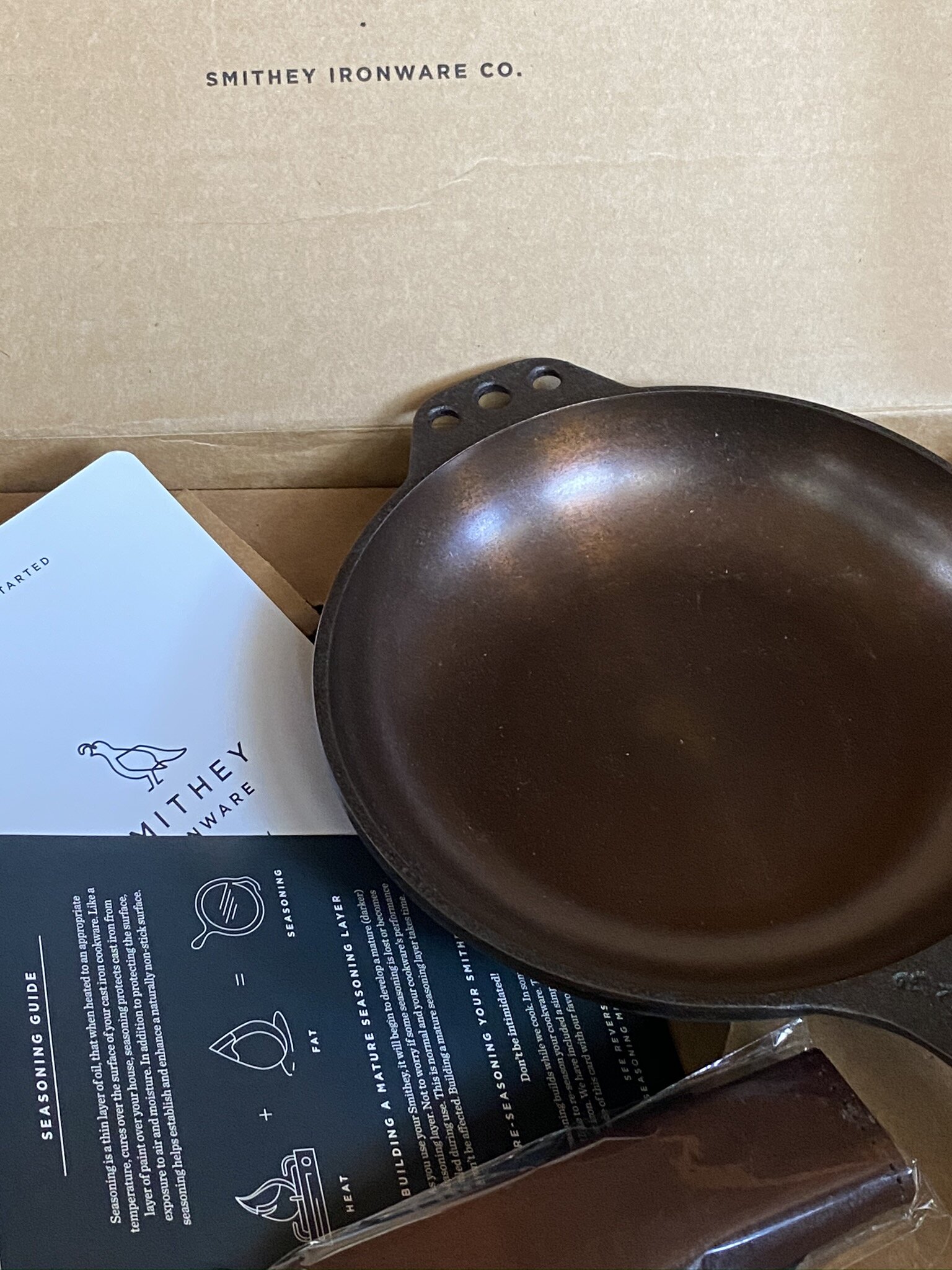 Smithey No. 8 Cast Iron Chef Skillet