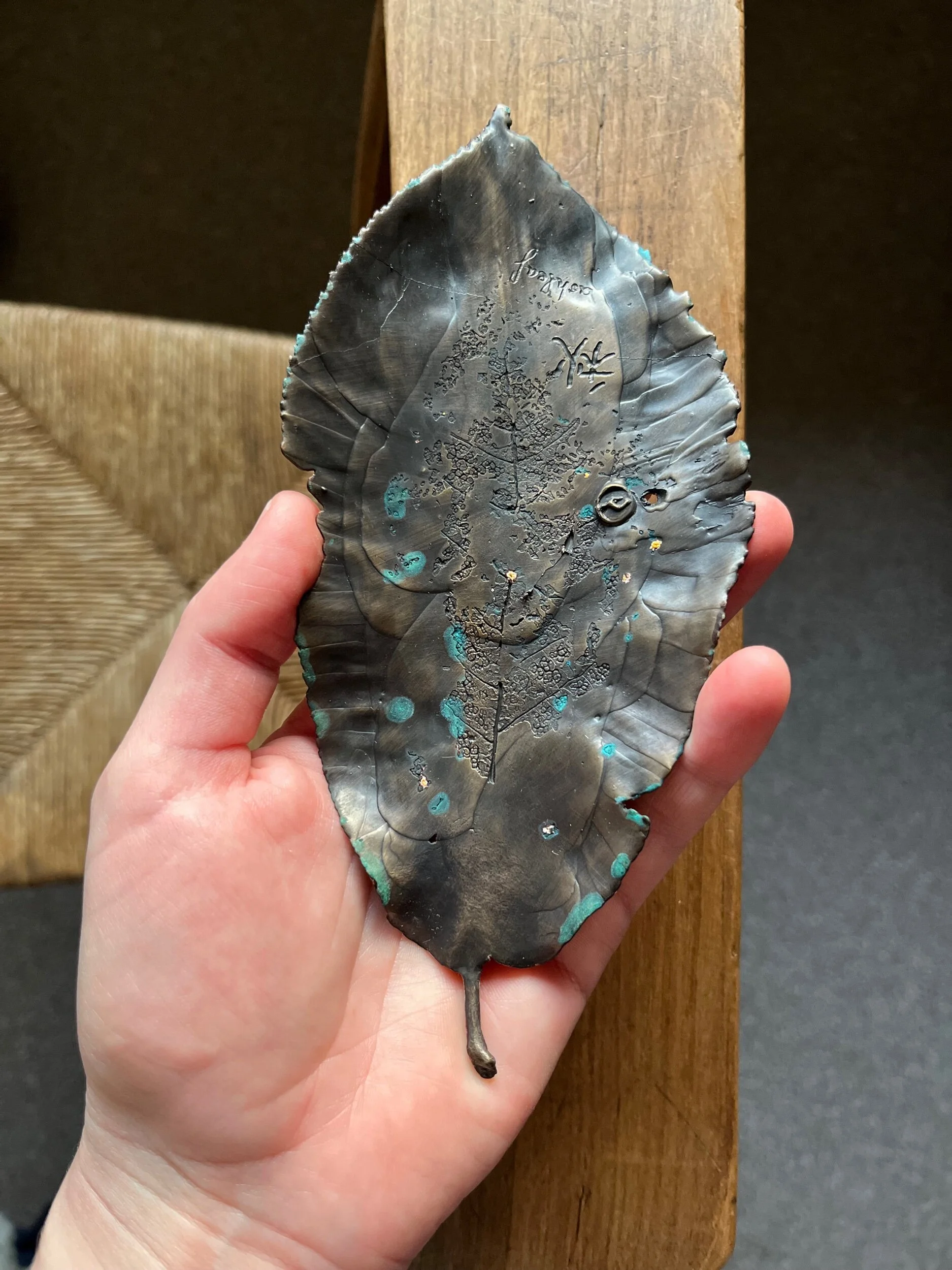 6355E898-57FE-400A-9357-F1EAEC9EFC2E