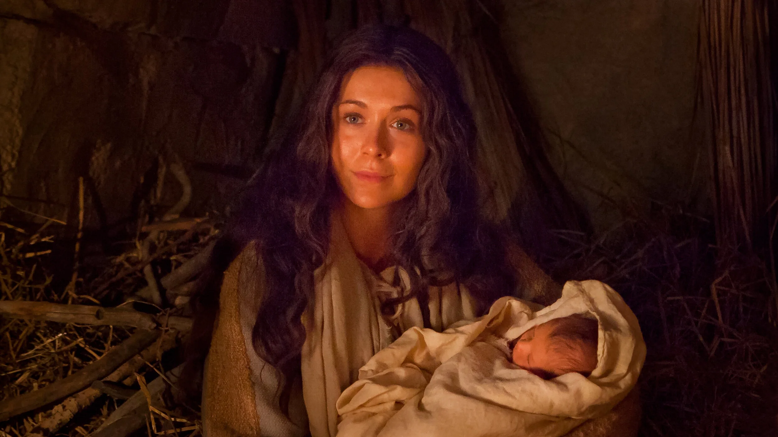 nativity-mary-mother-of-jesus-baby-jesus-1301892-wallpaper.jpg
