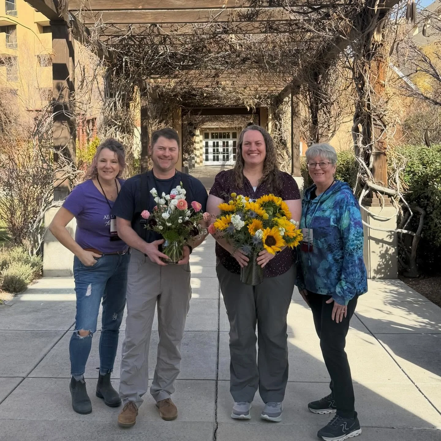 There were four flower farmers from Alaska at the @ascfginc conference! It was great to meet everyone. 
#ascfgconference