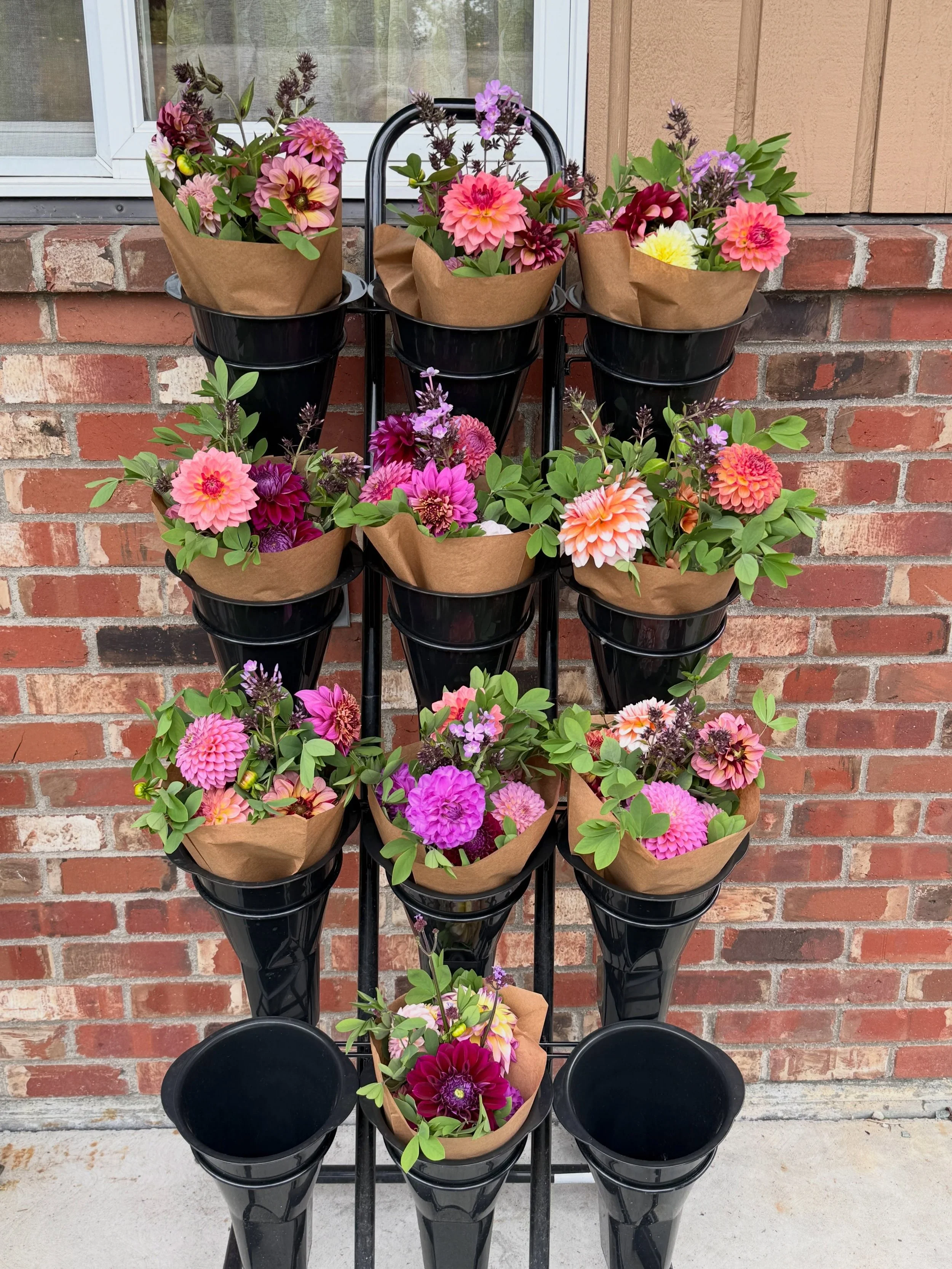 Nearly a full cart today for bouquet pickups!