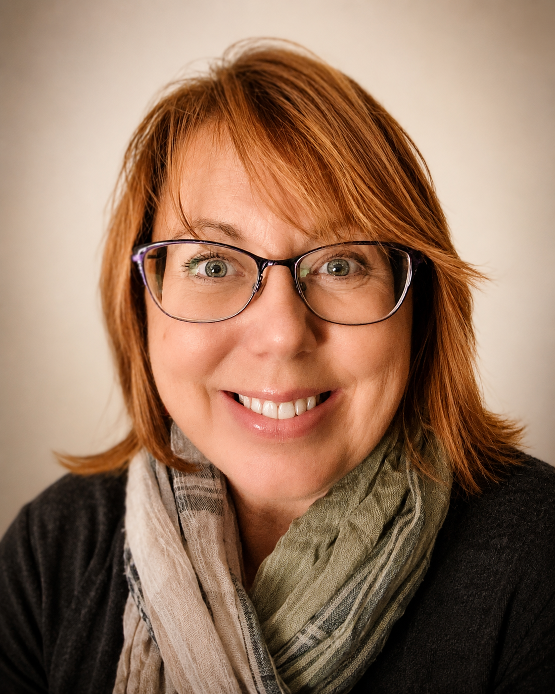 Portrait of Annelise Larson, audience strategist and researcher behind veria.ca.