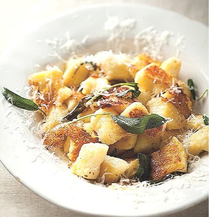 burnt-butter-and-sage-pan-fried-gnocchi-with-parmesan-2396+%281%29.jpg