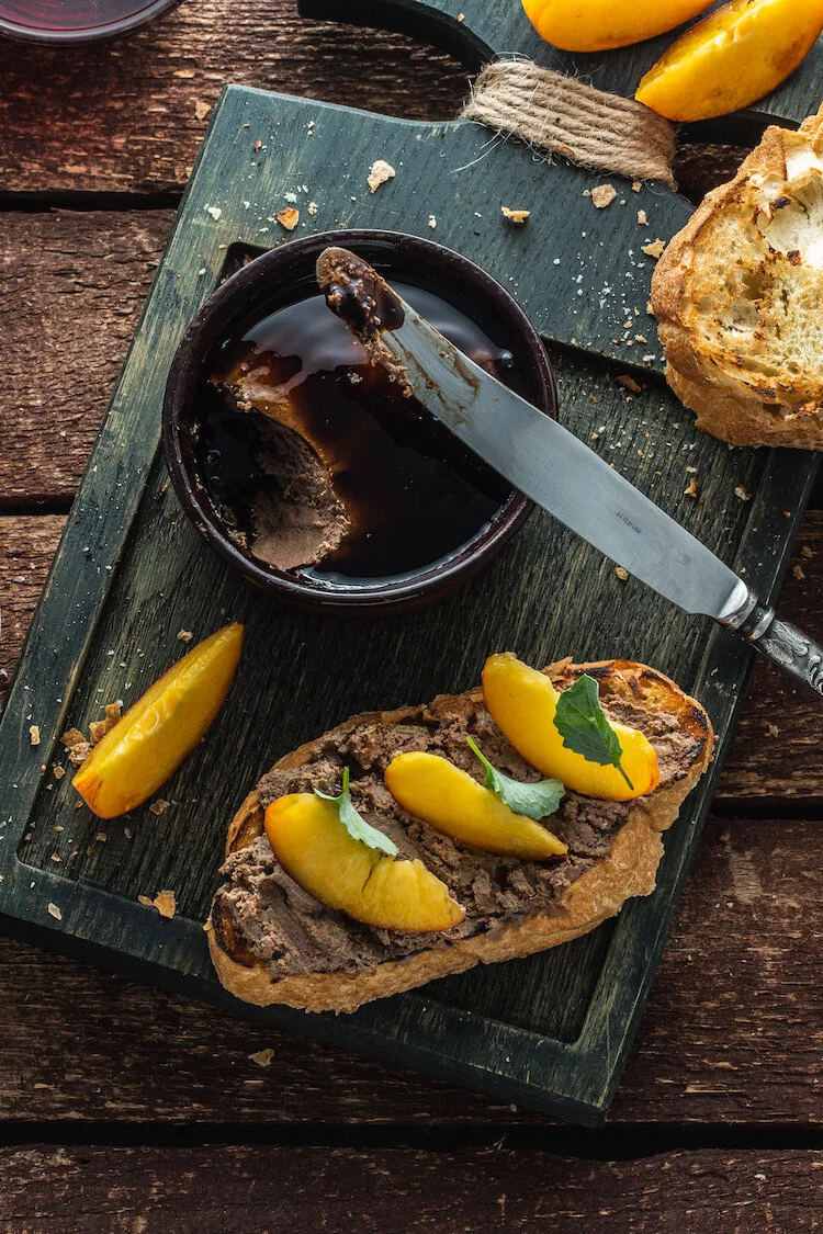 liver-pate-with-griiled-bread-and-peach-rustic-CLM84W6.jpg