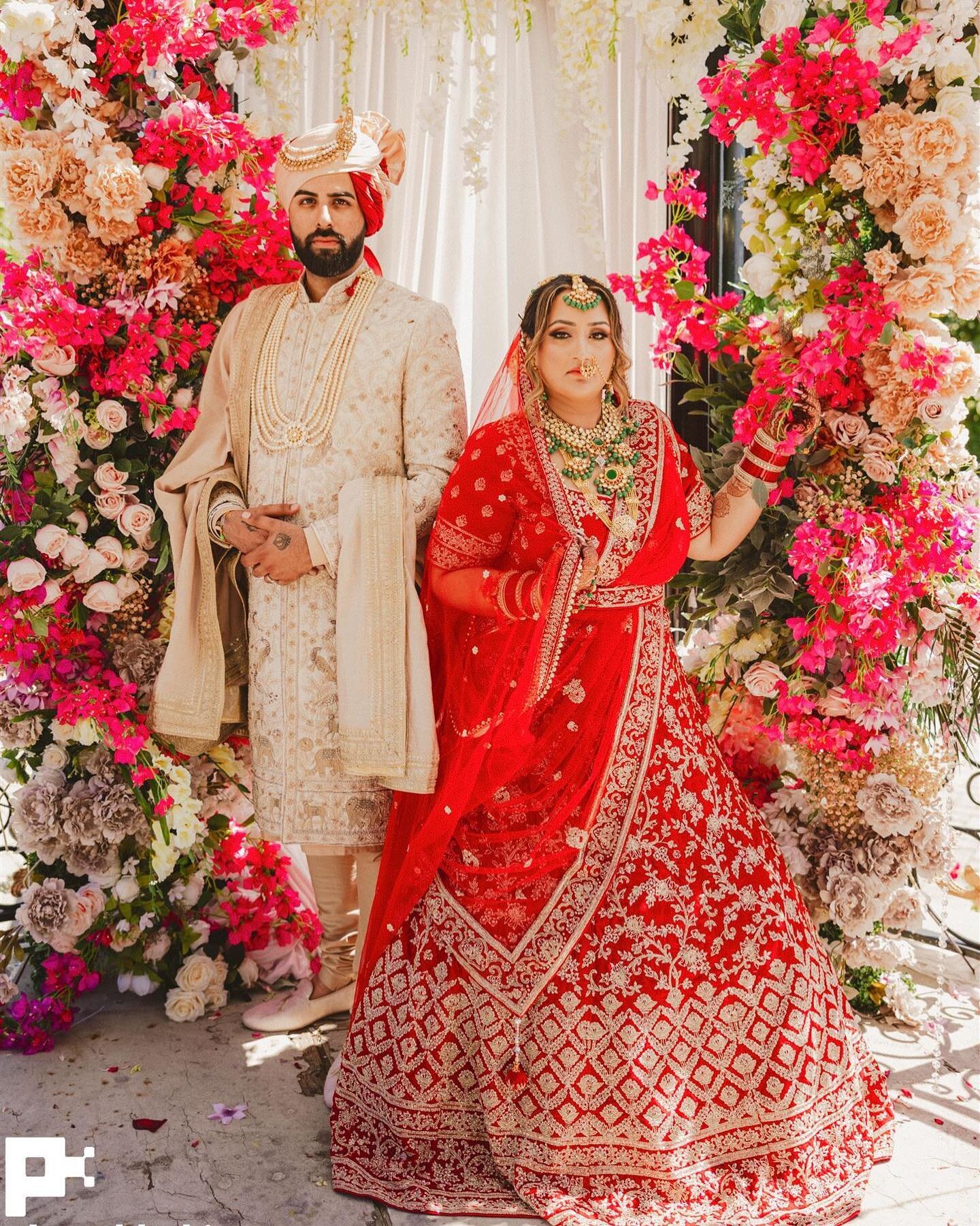 S T Y L I S H 

Full Planning Design &amp; Coordination: @anamika_events 
Photography: @photokitch 
Videographer: @prismmedialab 
Florals and Decor: @blissbeginnings 
Venue: @grandvictorianconventioncentre 
Makeup and Hair: @lesonne_bridals
Wedding J