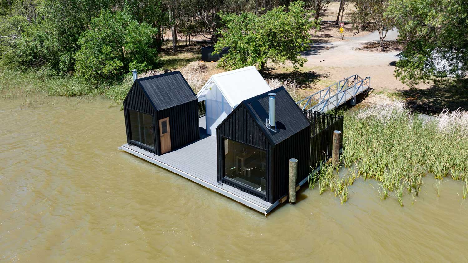 Floating-Sauna-DJI_0024.jpg