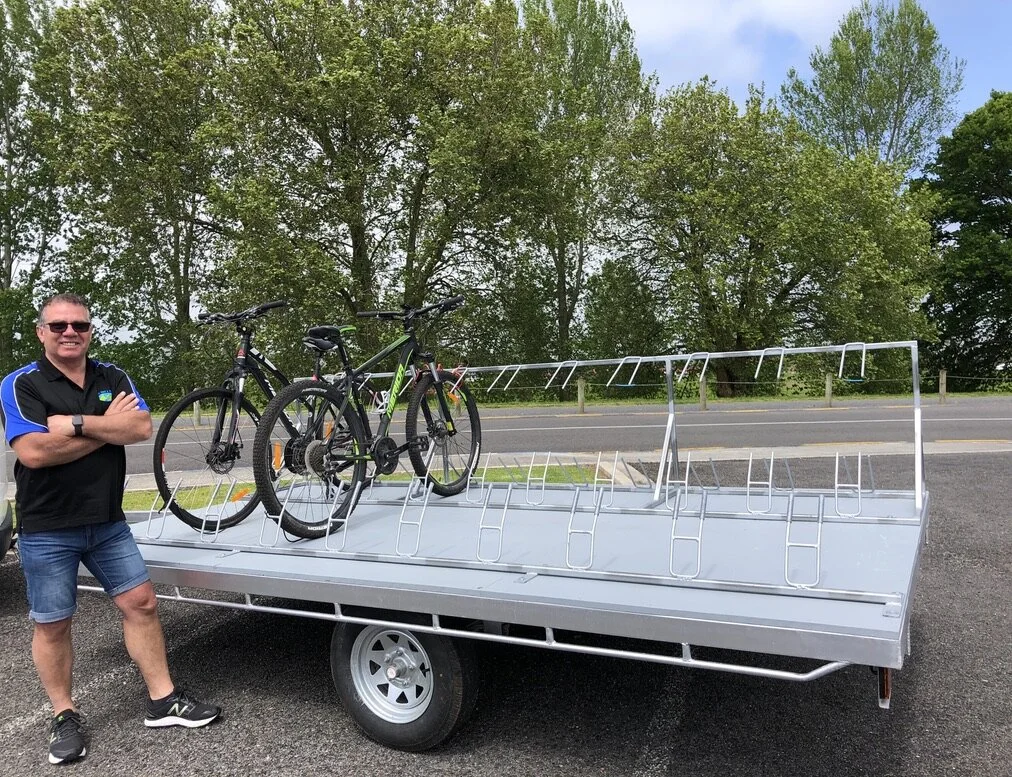 Custom-made bike trailer