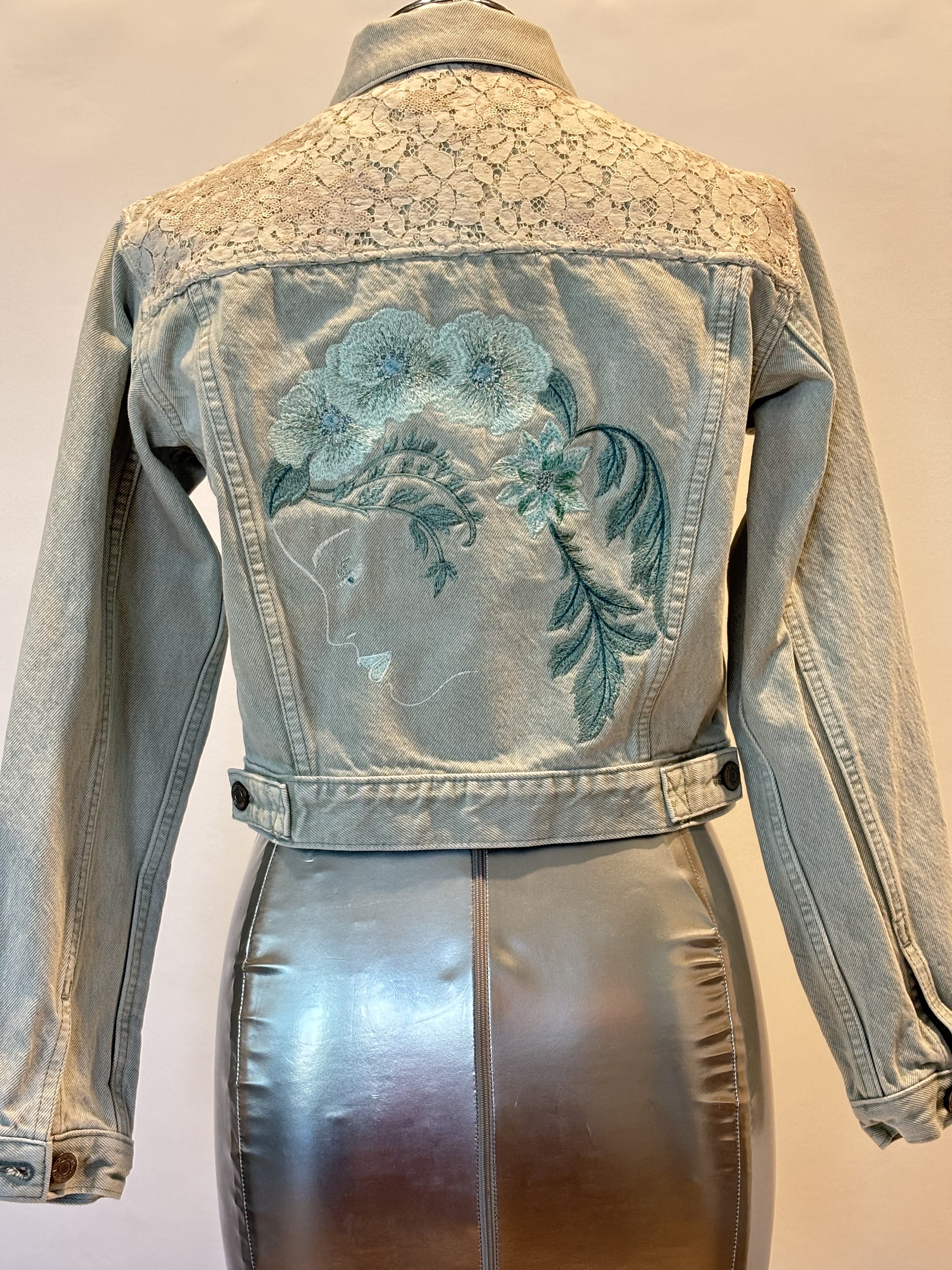 “Cameo” designer denim jacket for women