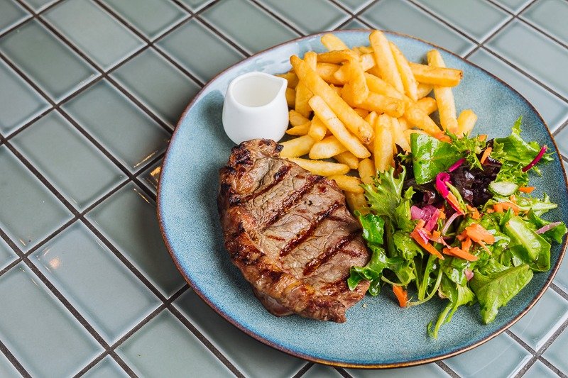 Make your Tuesday better with a perfectly-cooked steak.

Every Tuesday from 5pm, it's Steak Night at the Royal Saxon. Enjoy a 250g porterhouse paired with chips, salad and your choice of sauce for $25! 

Sneak in before 6pm and add a Happy Hour drink