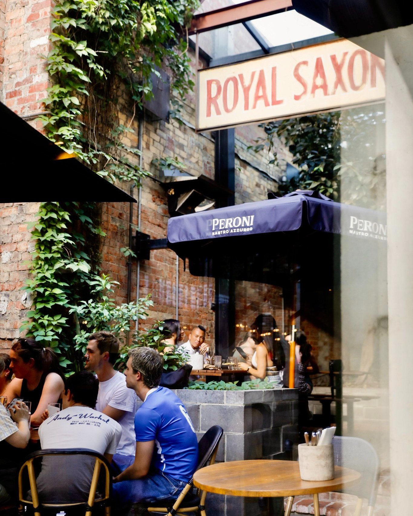 It's a glorious Melbourne afternoon - join us for Happy Hour from 3-6pm, then stay on for our $20 Pasta &amp; Pinot night!
.
.
.
.
.
#royalsaxon #melbournepub #melbournepubs #melbourne #richmond3121 #richmondlife #thehappiesthour #happyhour #melbourn