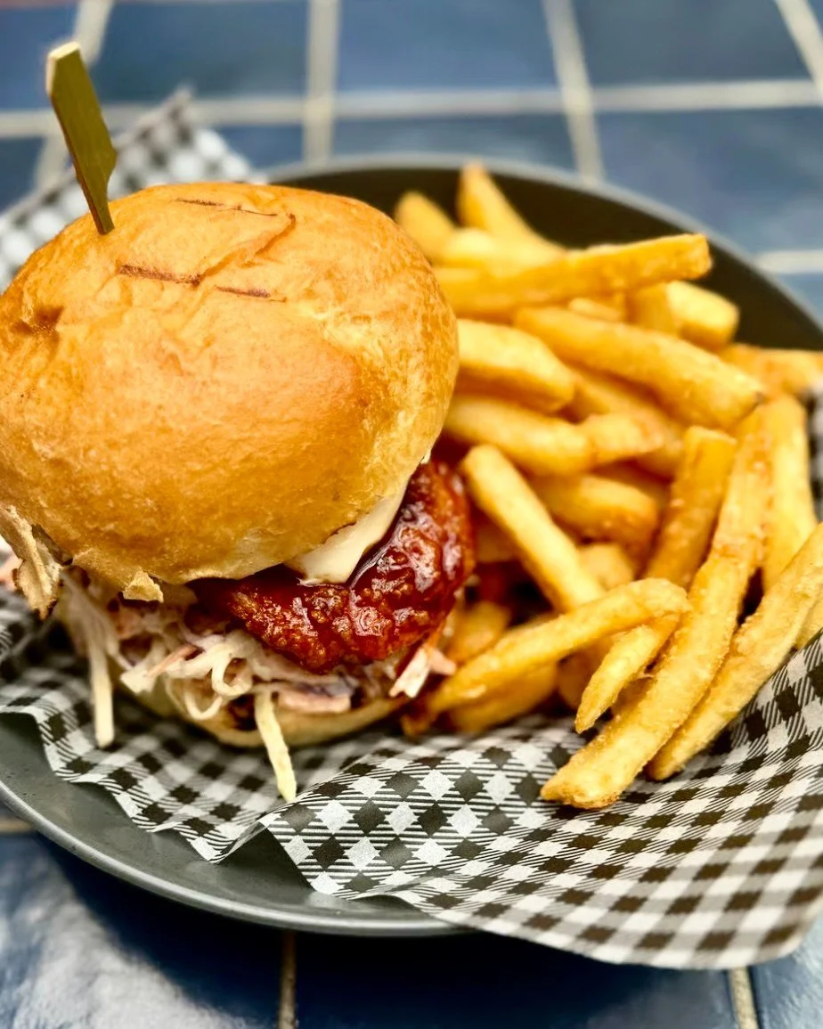 Who said Mondays have to be boring?

At Royal Saxon, we&rsquo;re serving up the ultimate start to your week, with Happy Hour until 6pm, $23 Parmas and Saxon Classics -  including our Korean Chicken Burger with Korean glazed chicken, summer slaw, kewp