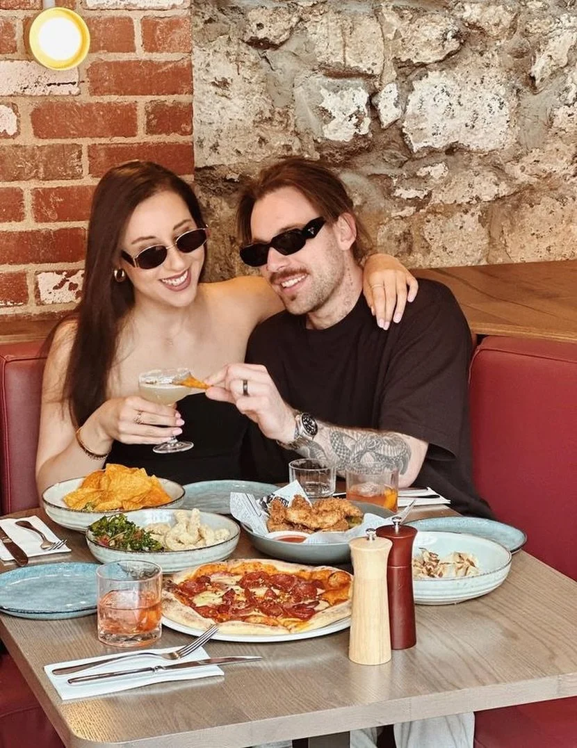 This is your sign to get the crew together for a Royal Saxon feast!

Book your favourite booth or table, slide on in and get those tastebuds ready for a classic pub feed, or enjoy our Feed Me menu on Friday and Saturday nights when our chef gets a li