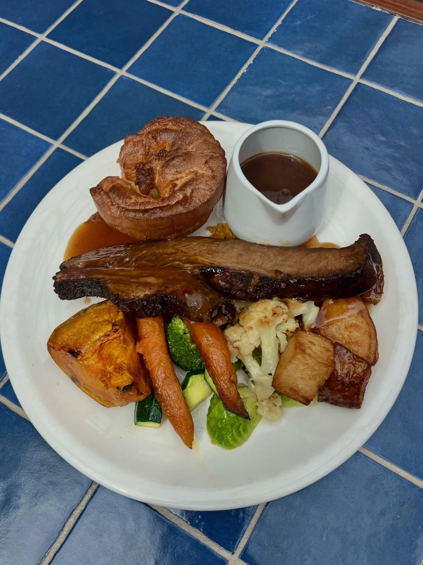 Happy Sunday! It&rsquo;s time for a roast.

Indulge in a plate of our slow-cooked smoked beef brisket, roast potatoes and pumpkin, greens, carrots and cauliflower, stuffing, a Yorkshire pudding and that all-important gravy.

Pair it with our Happy Ho